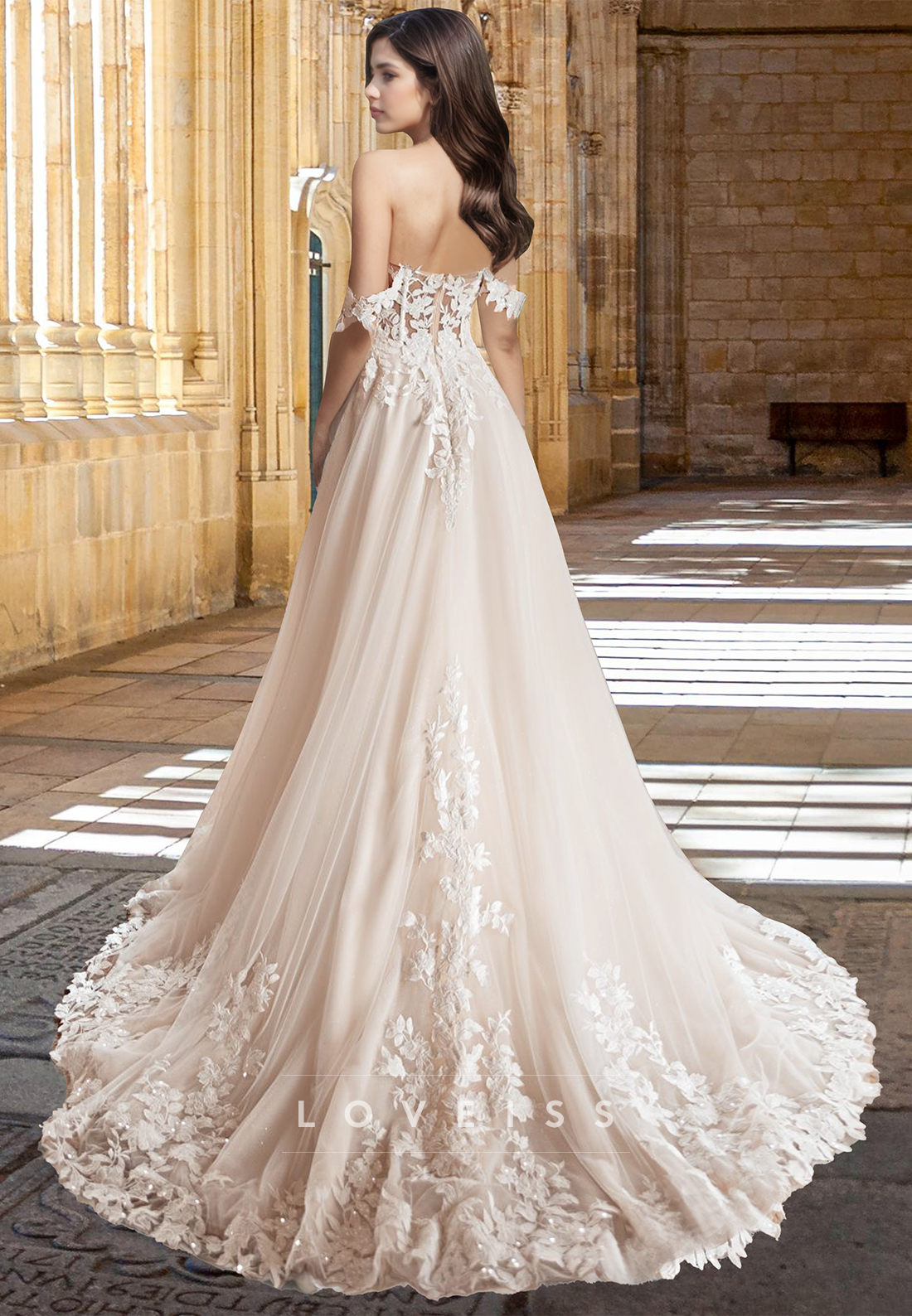 Sweetheart Sleeveless Appliques A-Line Wedding Dress