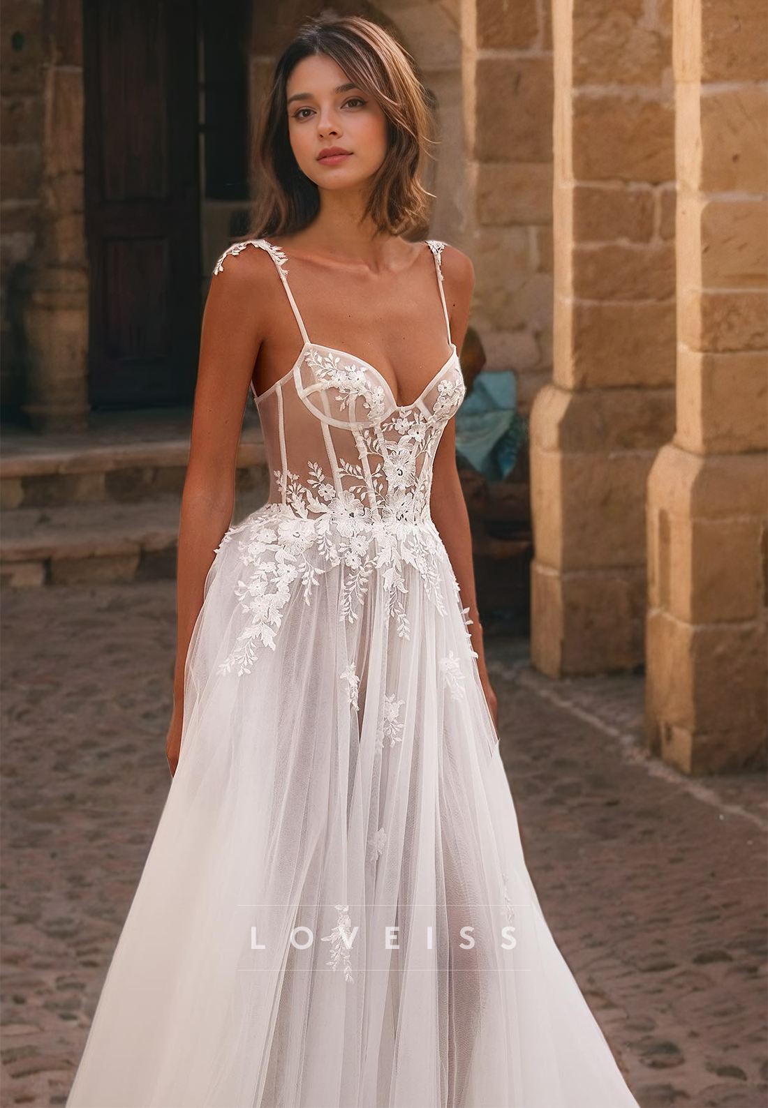 Sweetheart Sleeveless Appliques Tulle Sheer A-Line Beach Wedding Dress