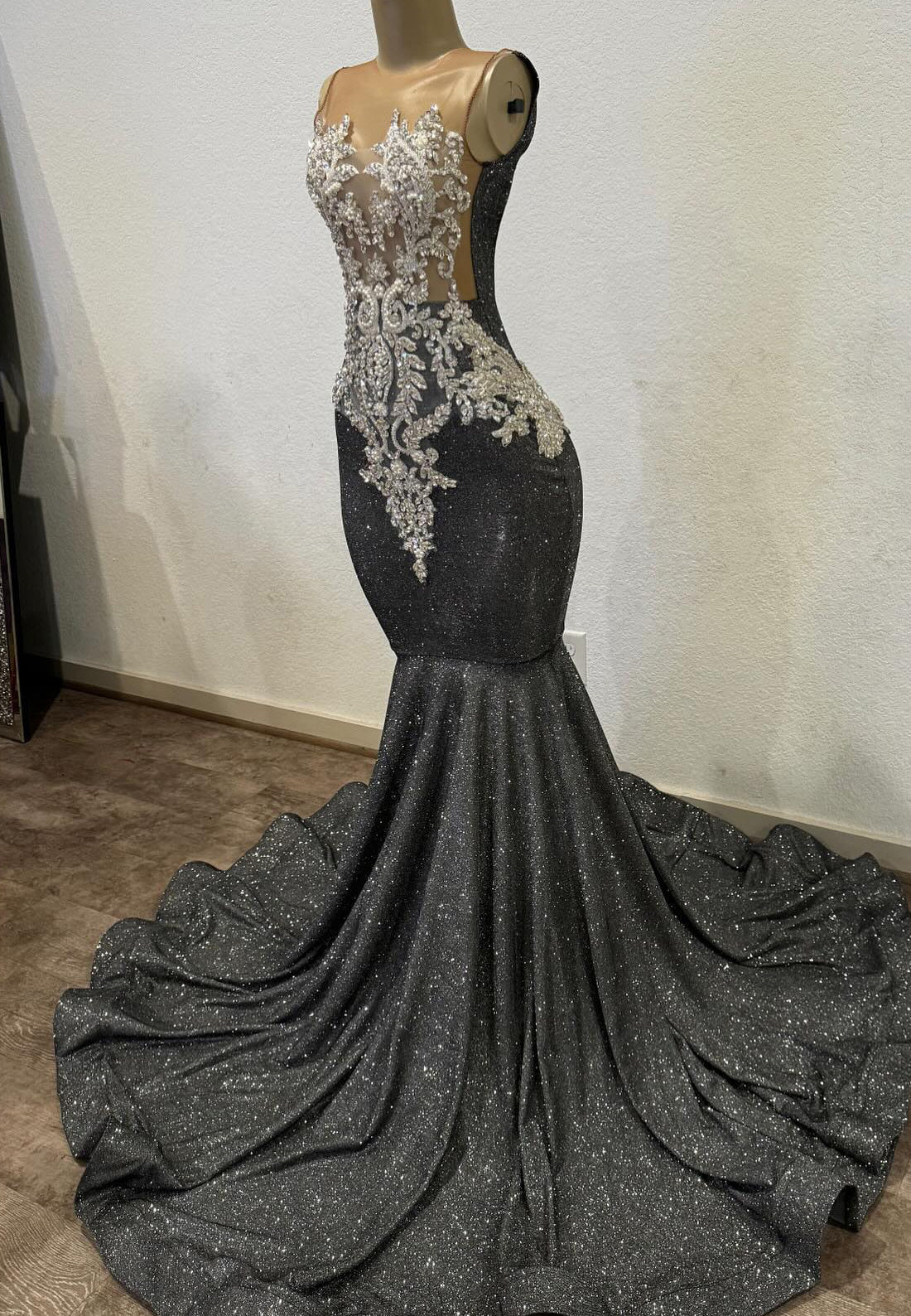 Sweetheart Sleeveless Beaded Mermaid Prom Dress for Black Girls