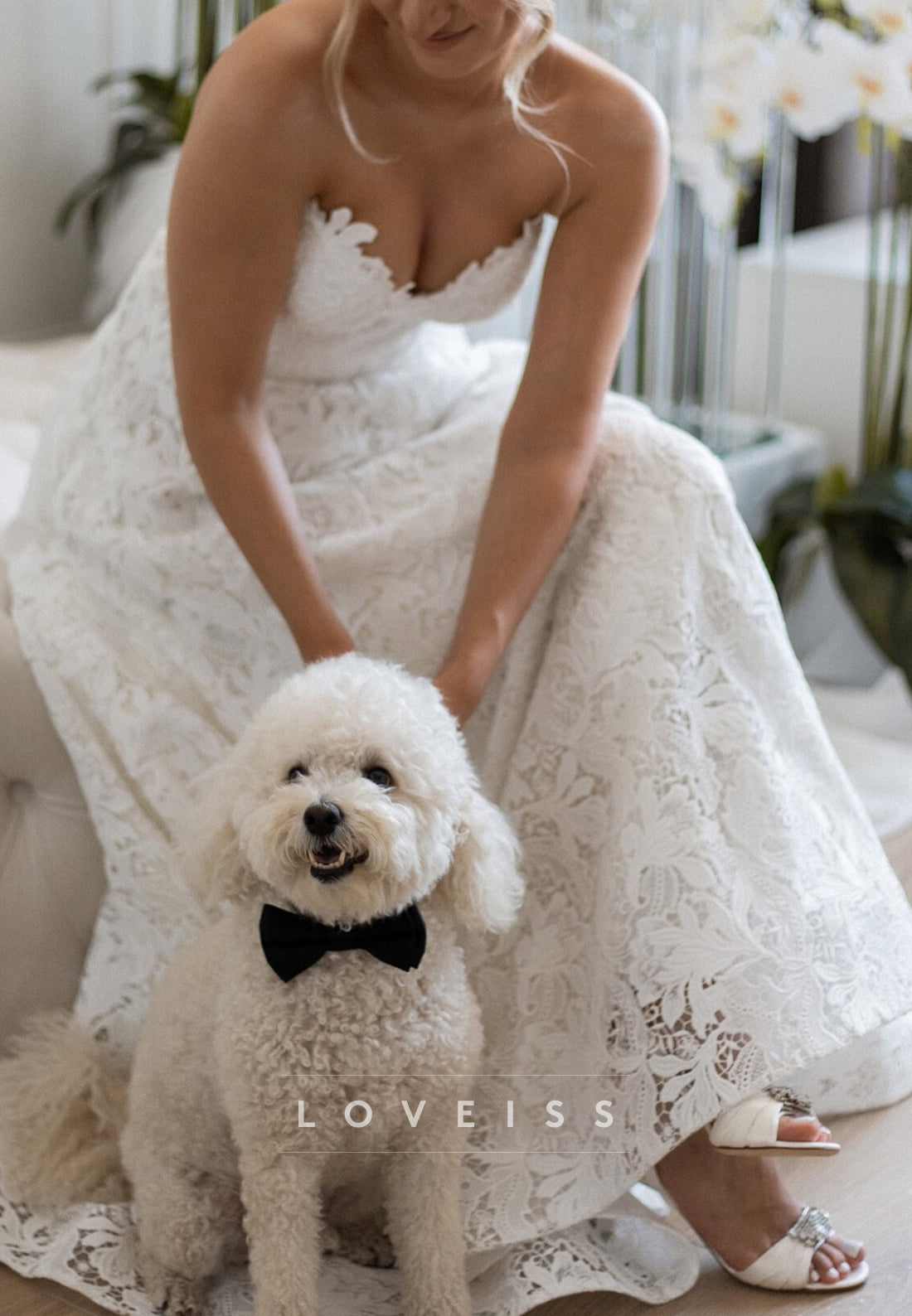 Sweetheart Sleeveless Lace Appliques A-Line Wedding Dress