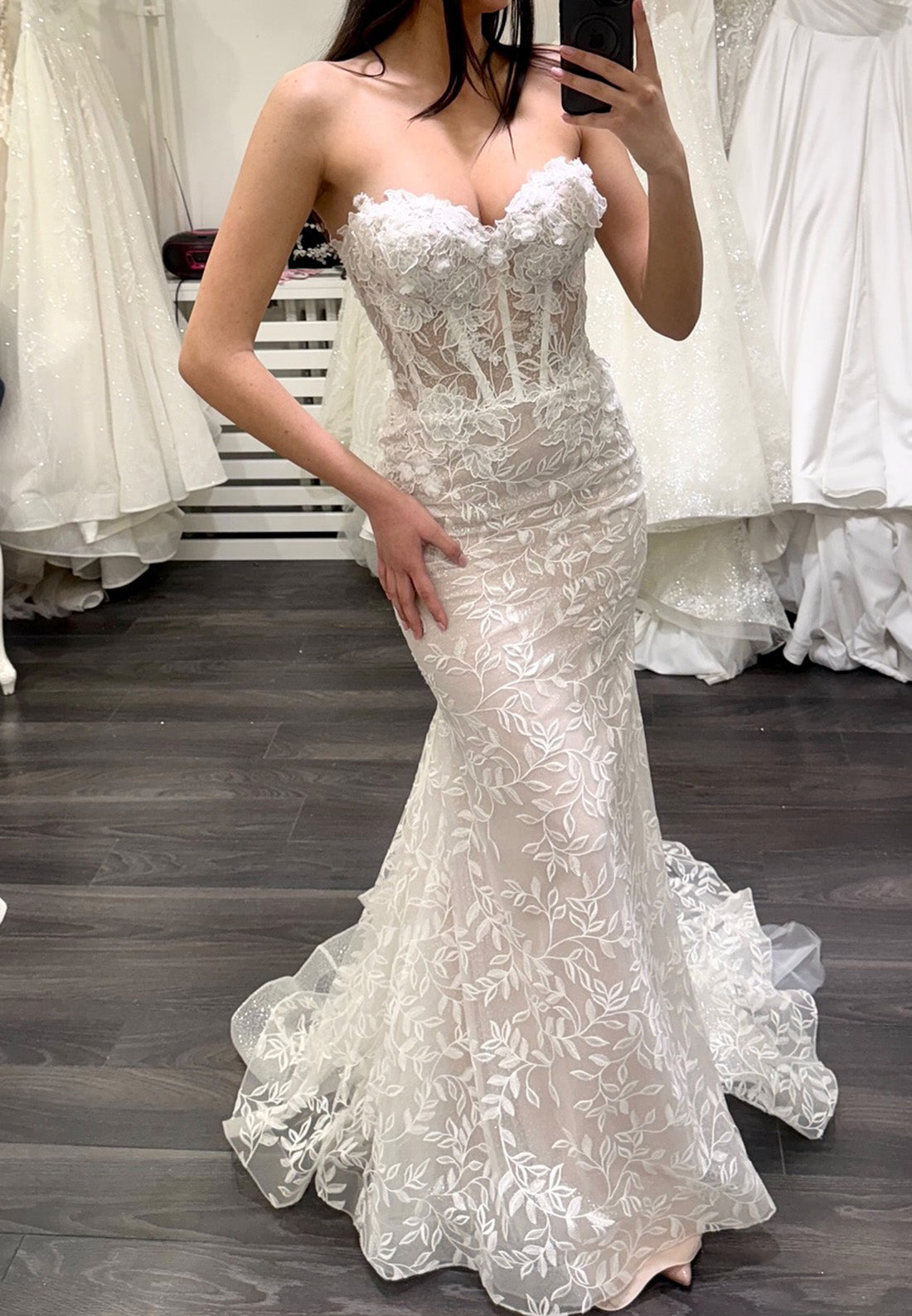 Sweetheart Sleeveless Lace Appliques Mermaid Wedding Dress