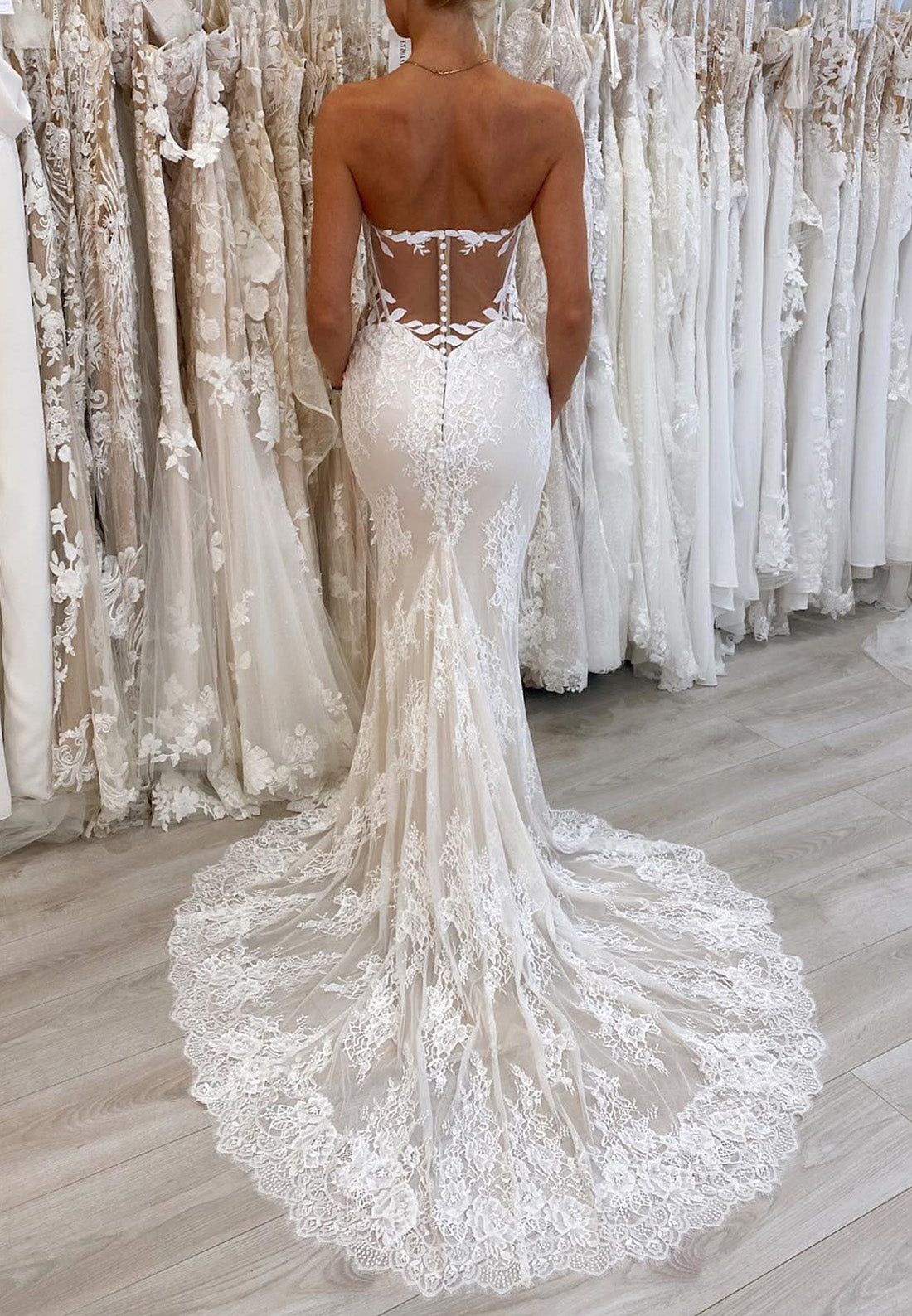 Sweetheart Sleeveless Lace Appliques Mermaid Wedding Dress