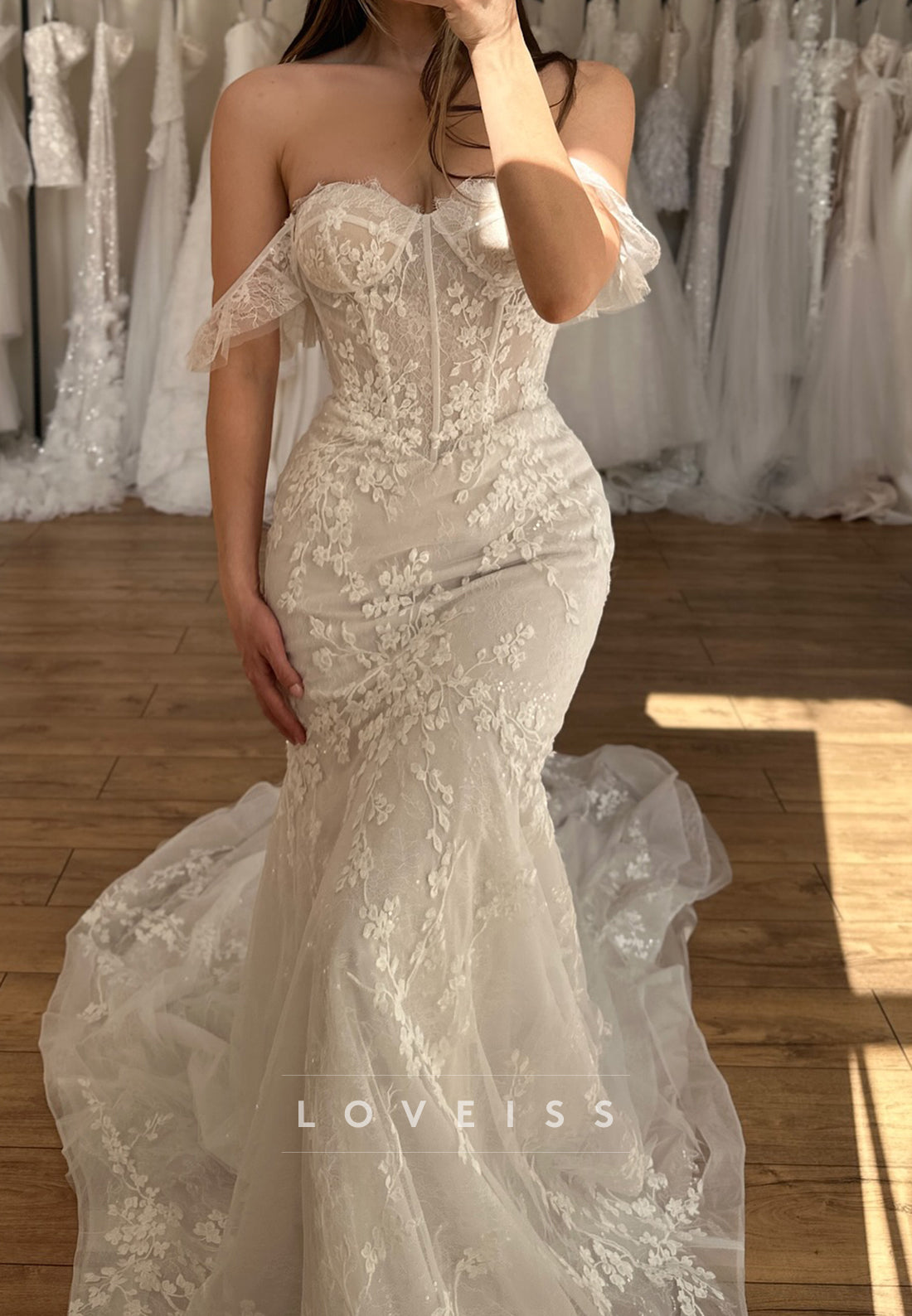 Sweetheart Sleeveless Lace Appliques Mermaid Wedding Dress