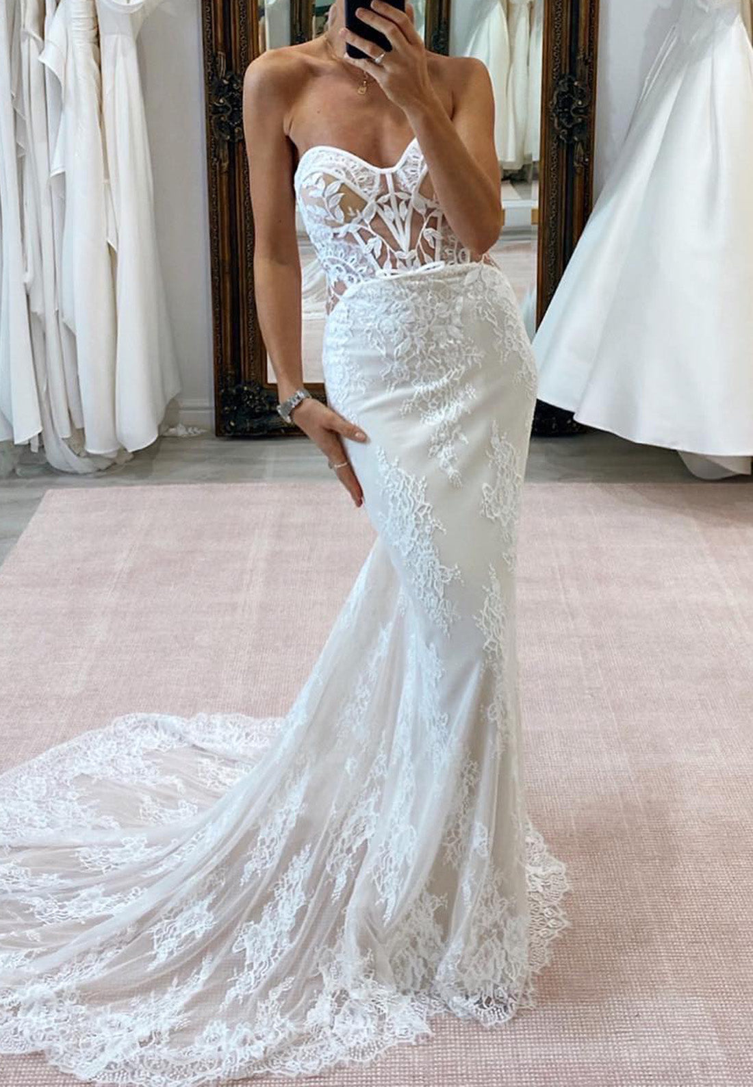 Sweetheart Sleeveless Lace Appliques Mermaid Wedding Dress