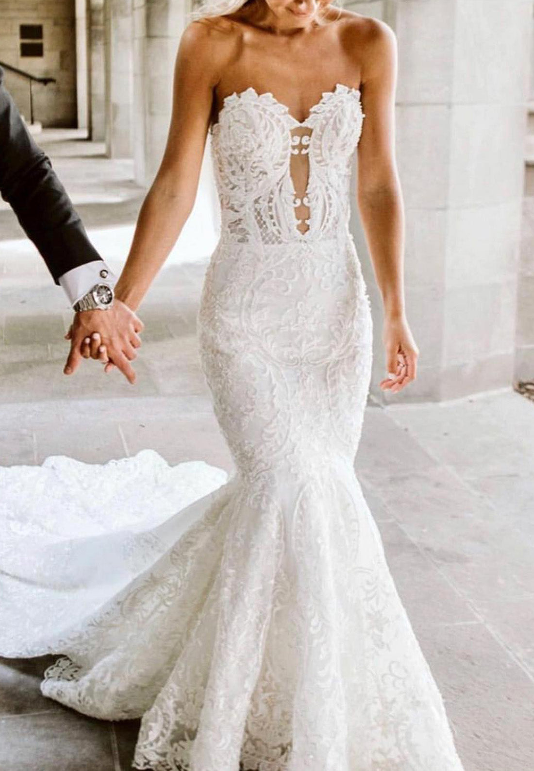Sweetheart Sleeveless Lace Appliques Mermaid Wedding Dress