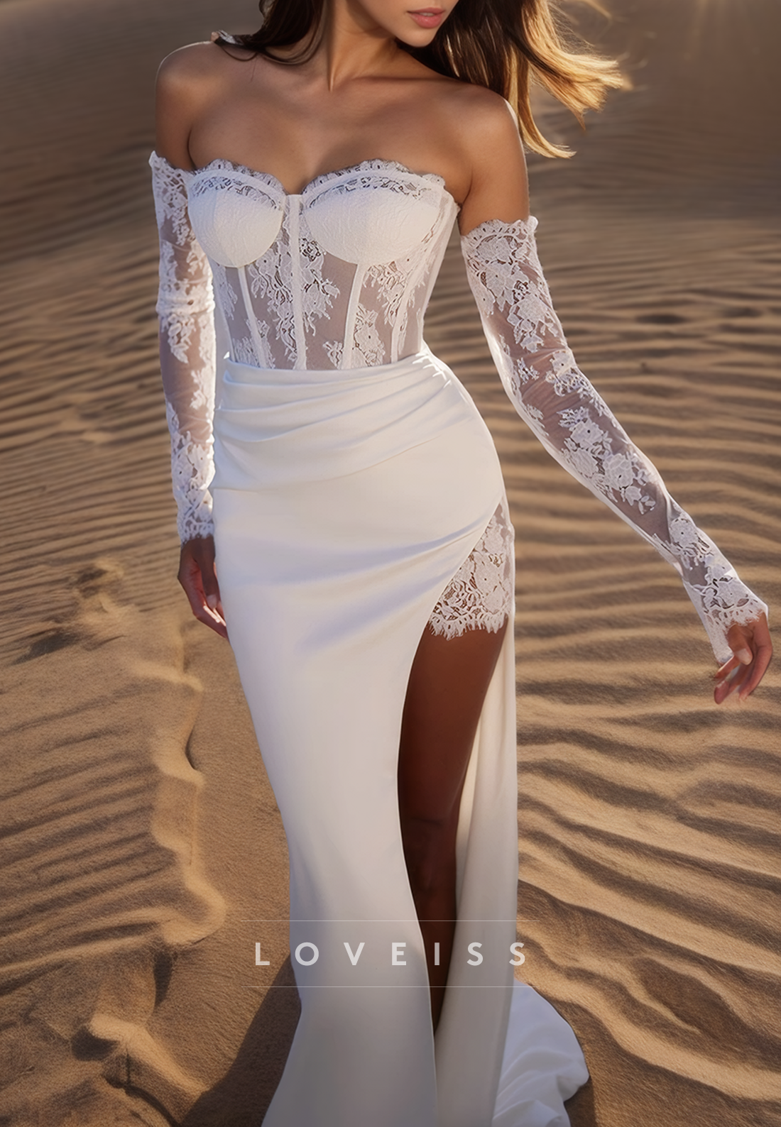 Sweetheart Sleeveless Lace Appliques Pleated Sheath Wedding Dress