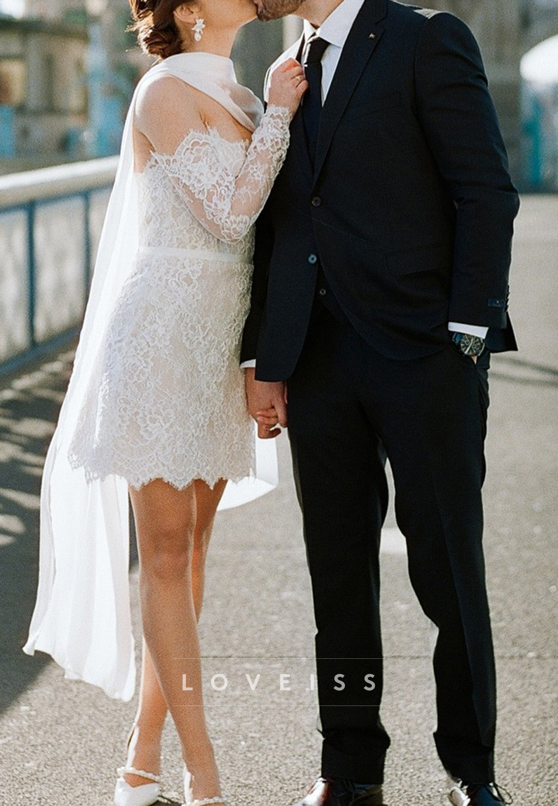 Sweetheart Sleeveless Lace Appliques Sheath Short Civil Weedding Dress