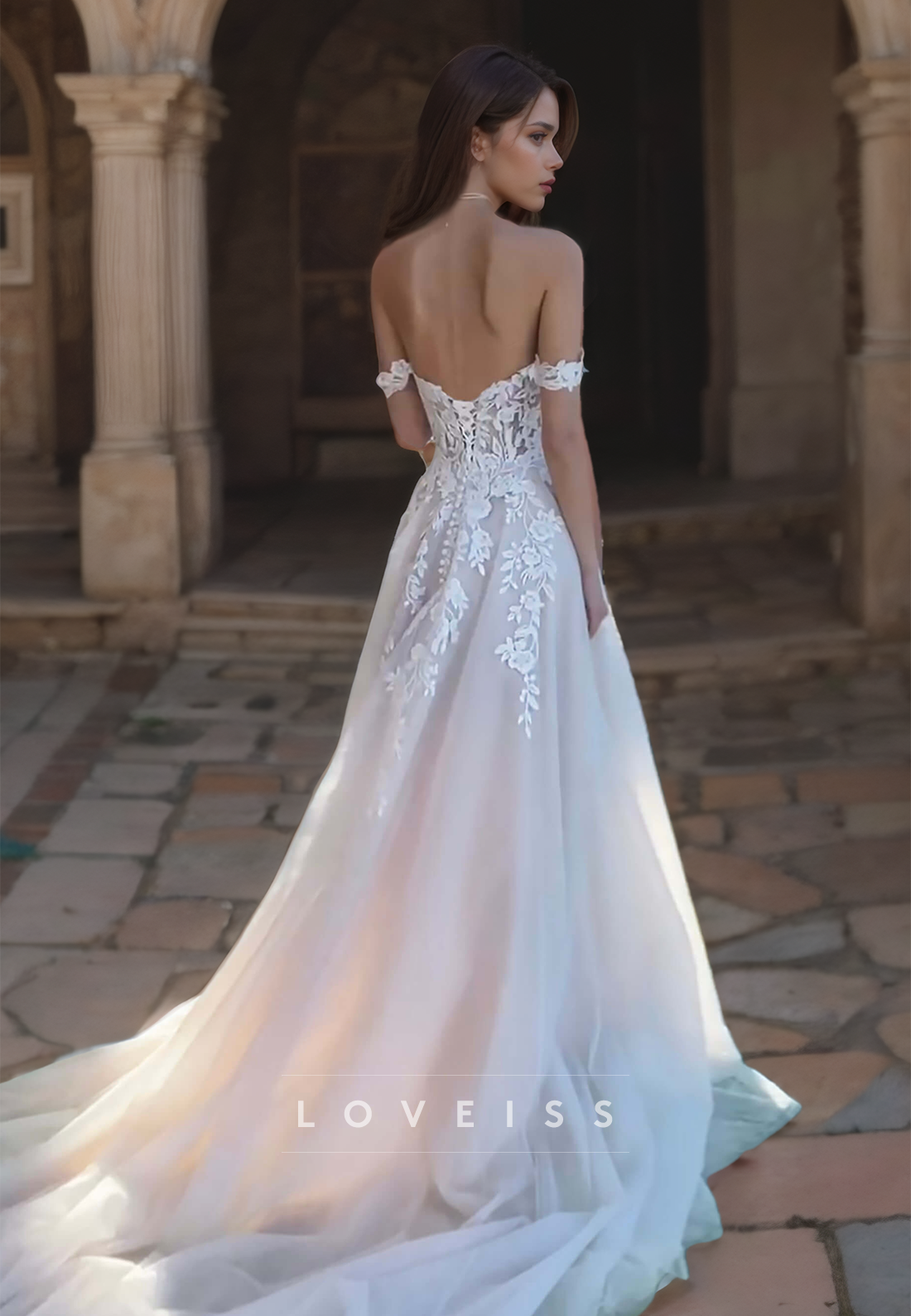 Sweetheart Sleeveless Lace Appliques Tulle A-Line Wedding Dress