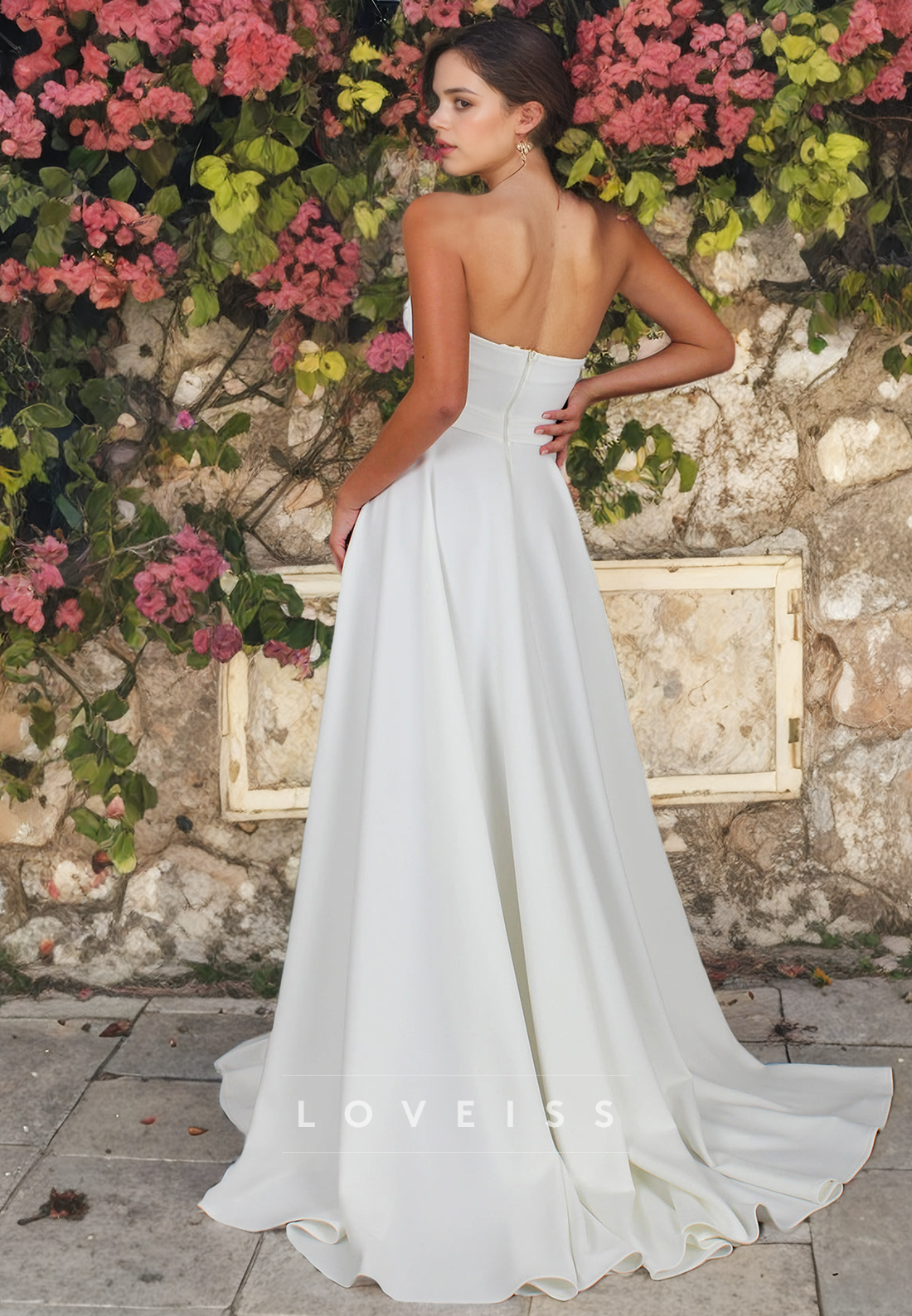 Sweetheart Sleeveless Pleated A-Line Beach Wedding Dress
