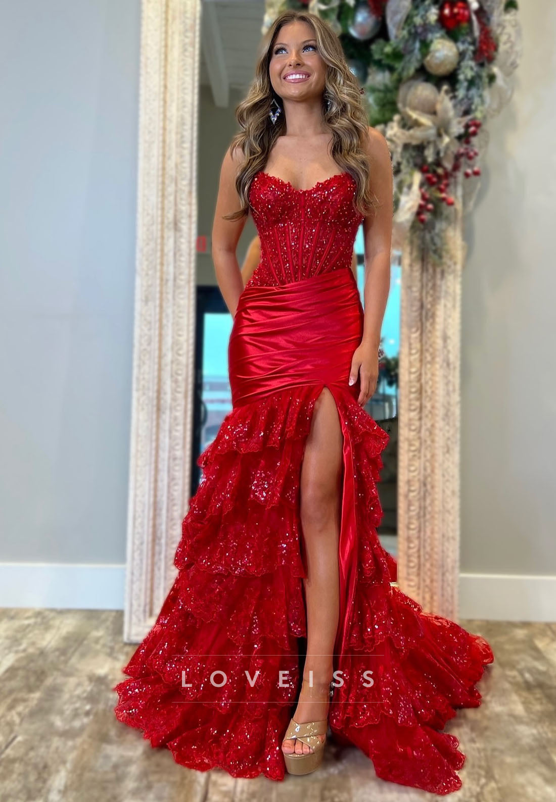 Sweetheart Sleeveless Pleated Appliques Tiered Mermaid Prom Dress