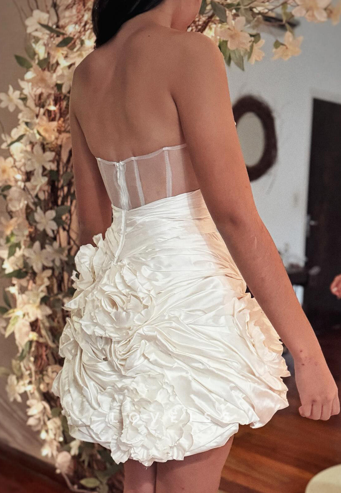 Sweetheart Sleeveless Pleated Floral A-Line Short Wedding Dress