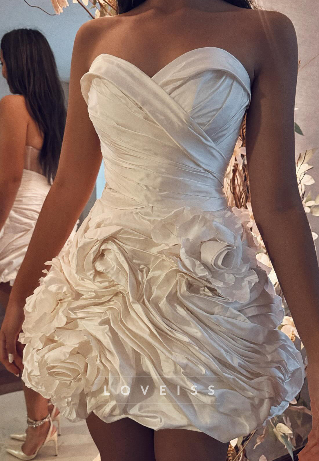 Sweetheart Sleeveless Pleated Floral A-Line Short Wedding Dress