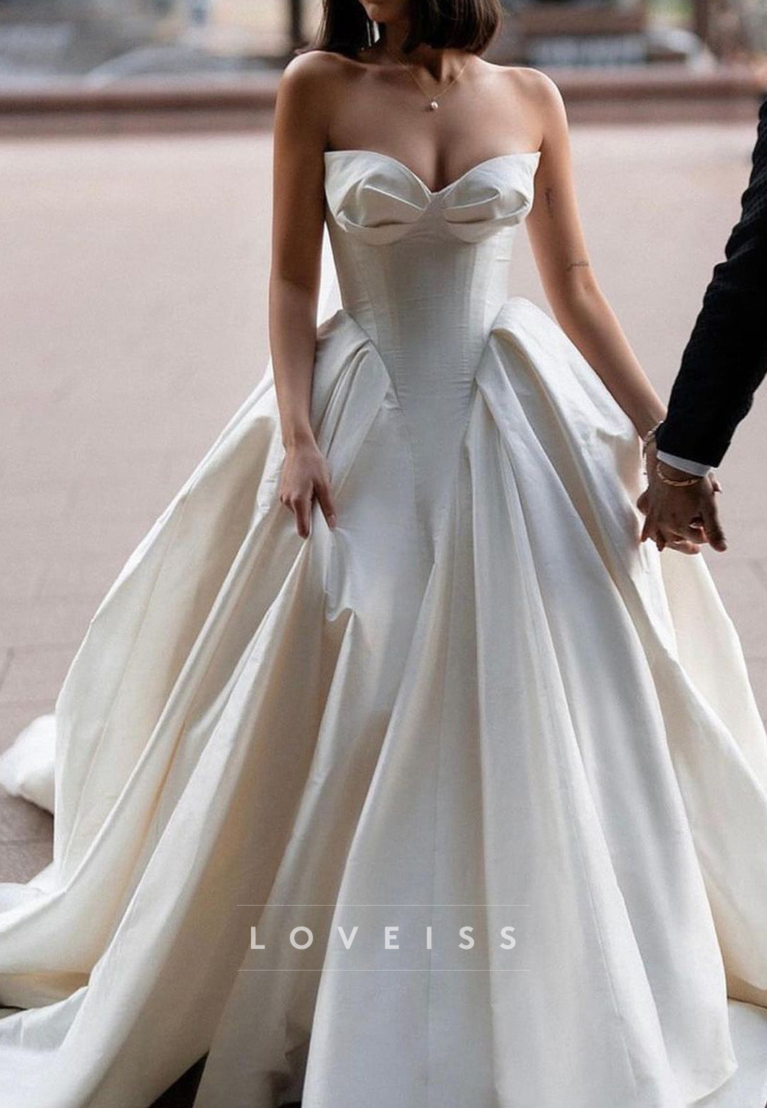 Sweetheart Sleeveless Pleated Satin A-Line Wedding Dress