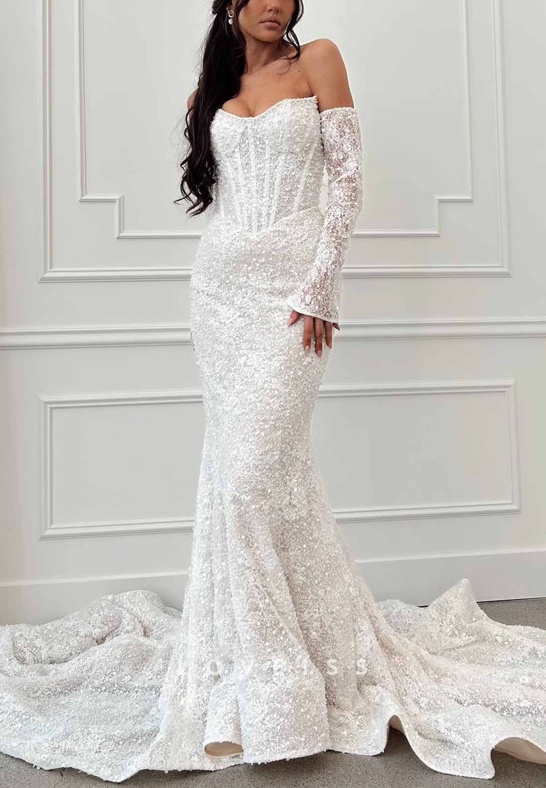 Sweetheart Sleeveless Sequins Appliques Mermaid Wedding Dress