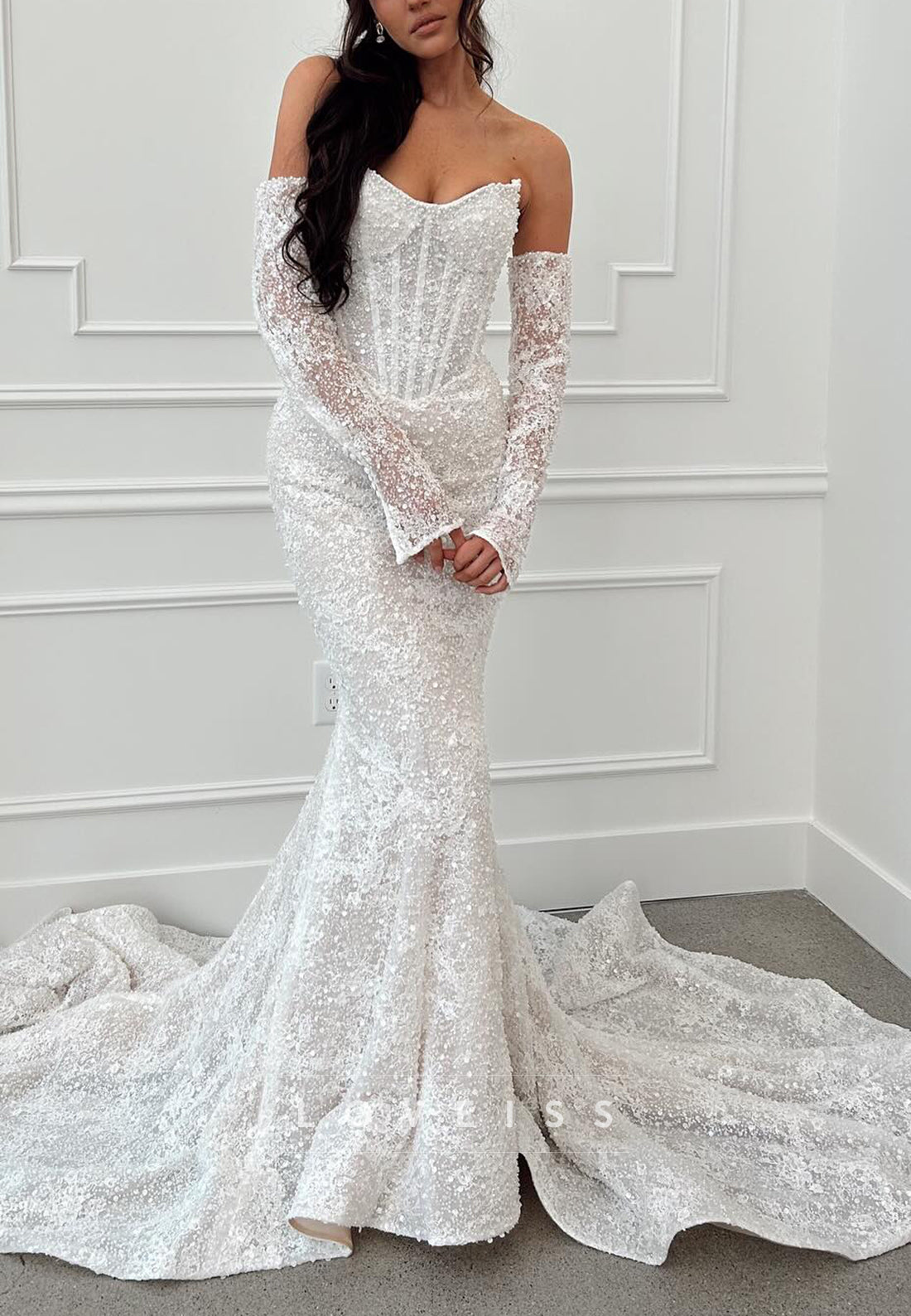 Sweetheart Sleeveless Sequins Appliques Mermaid Wedding Dress
