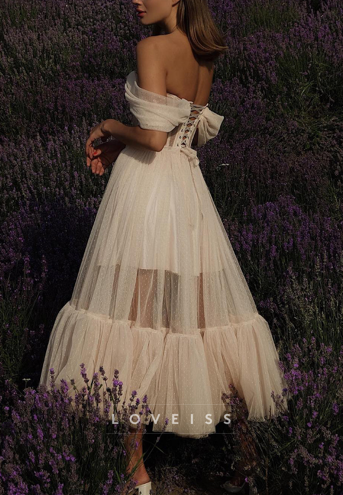 Sweetheart Sleeveless Tulle Midi A-Line Wedding Dress