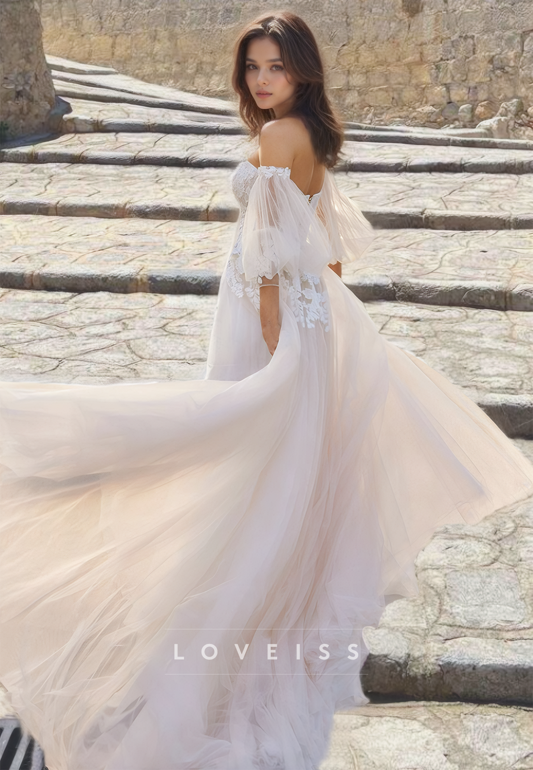 Sweetheart Sleeves Appliques Tulle A-Line Wedding Dress