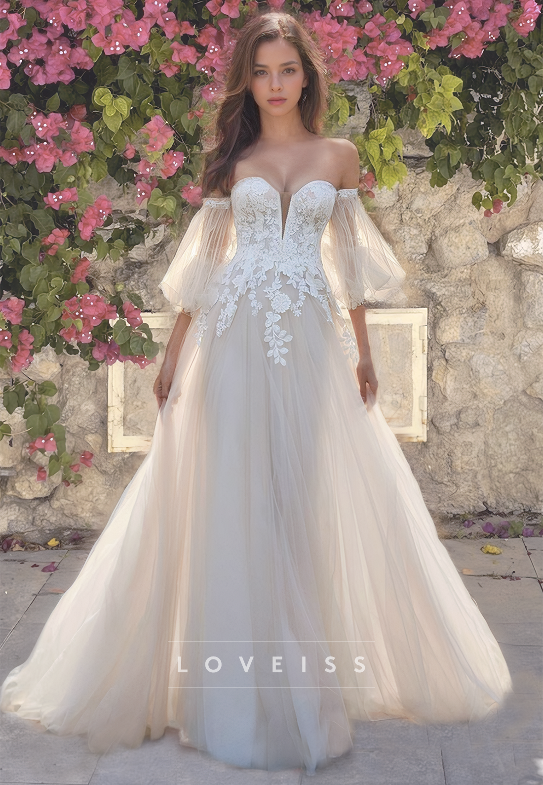 Sweetheart Sleeves Appliques Tulle A-Line Wedding Dress