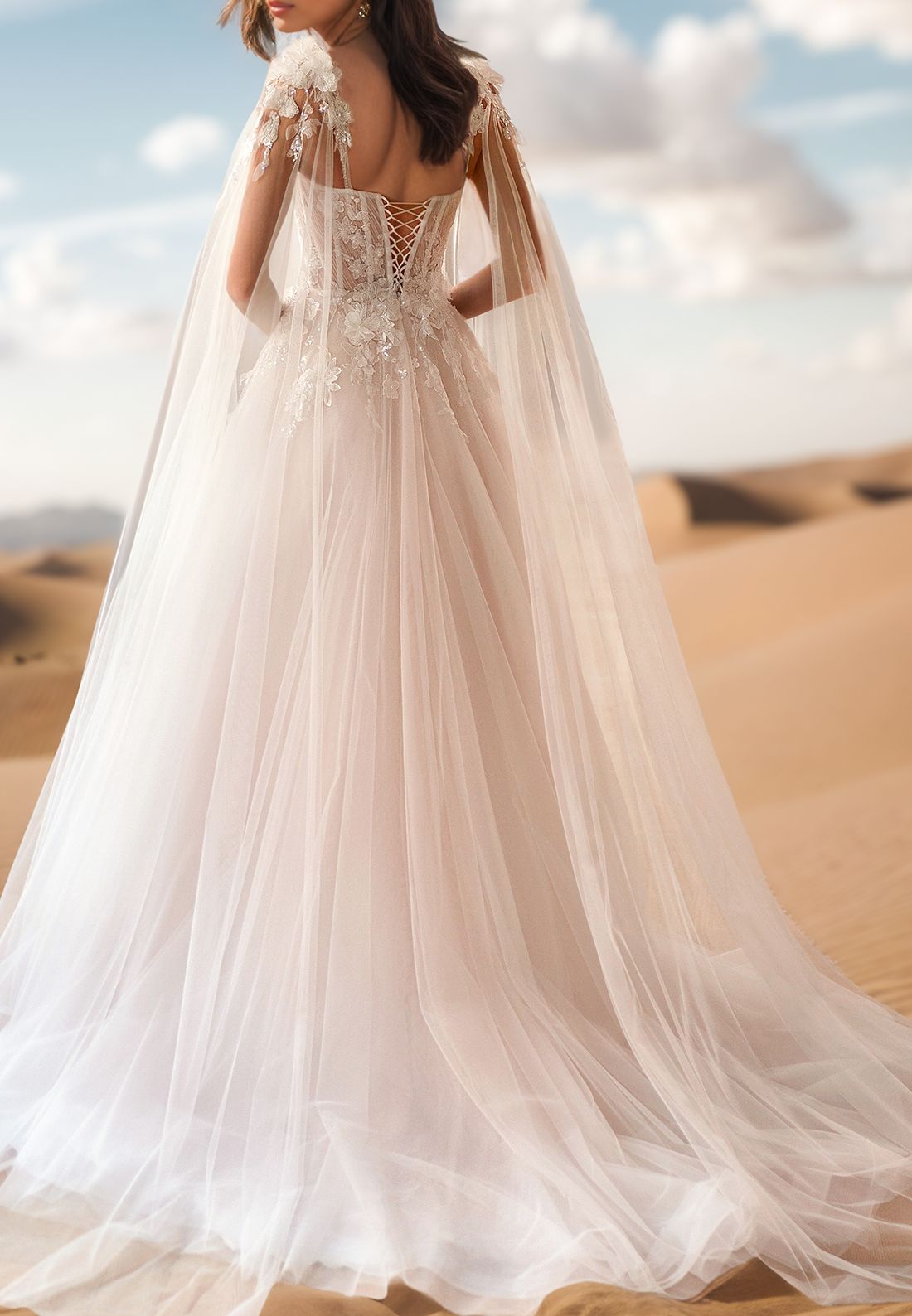 Sweetheart Spaghetti Straps Appliques Tulle A-Line Wedding Dress