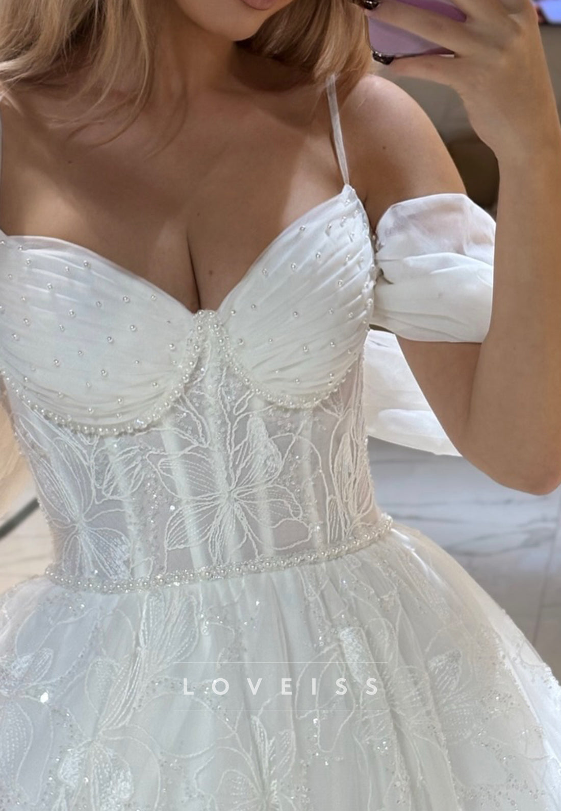 Sweetheart Spaghetti Straps Cap Sleeves Appliques A-Line Wedding Dress
