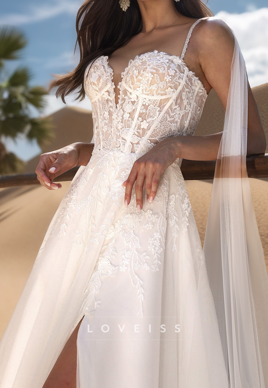 Sweetheart Spaghetti Straps Lace Appliques A-Line Wedding Dress