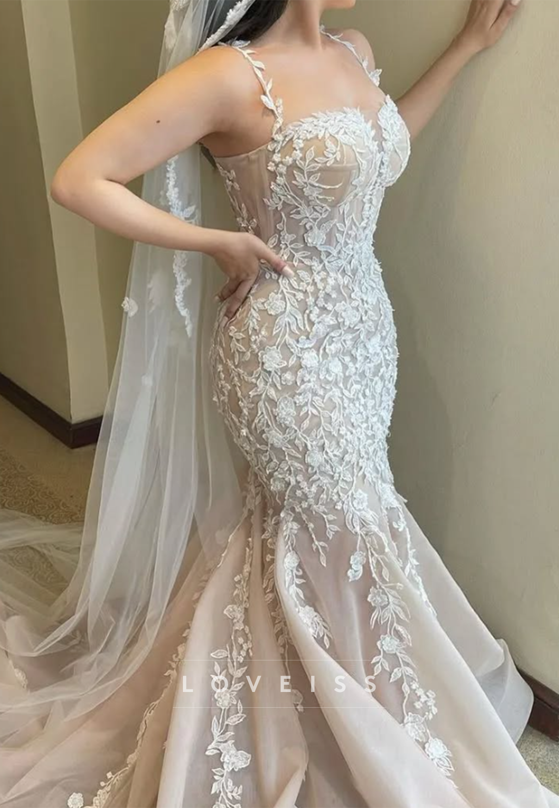 Sweetheart Spaghetti Sttraps Appliques Mermaid Wedding Dress