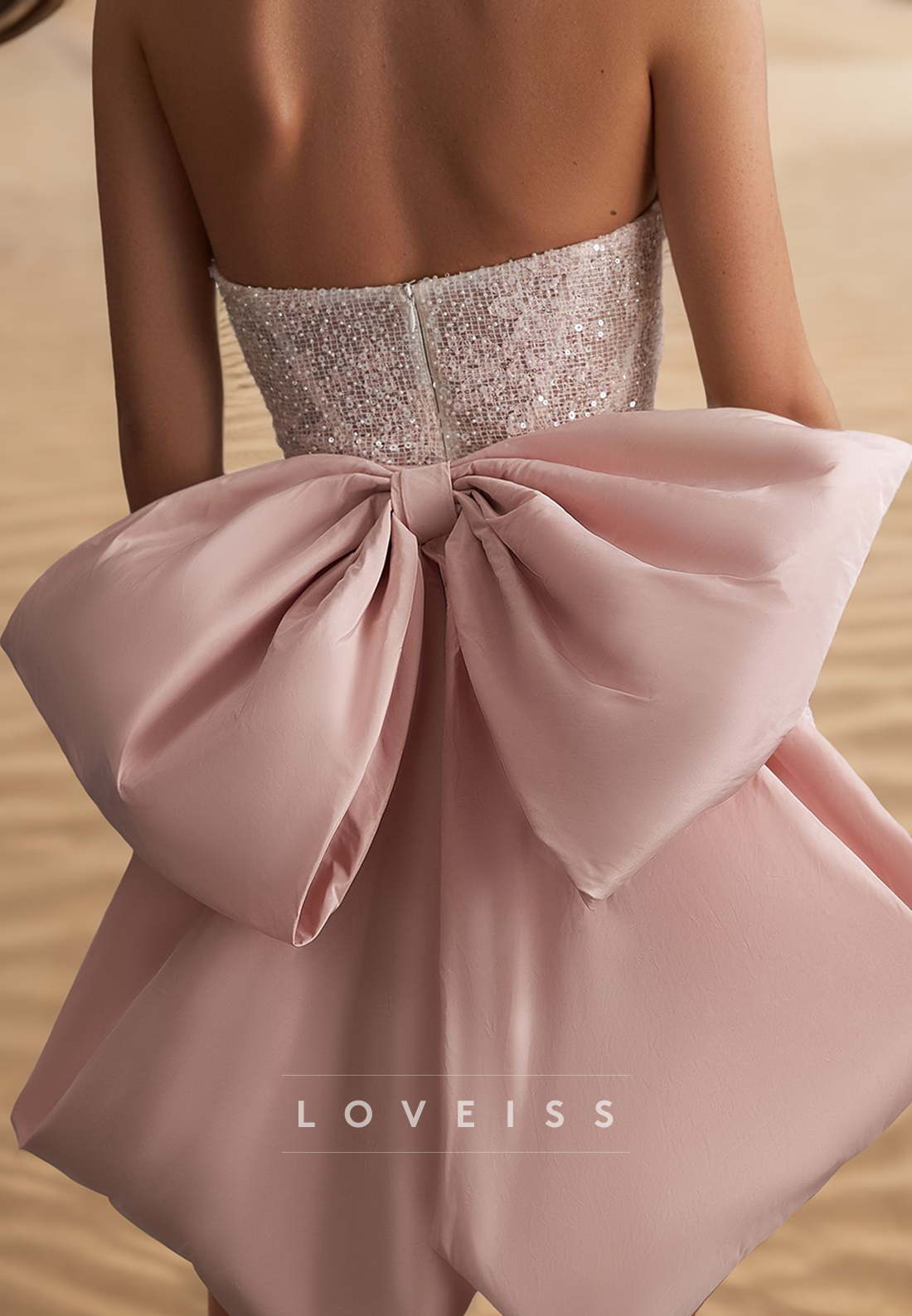 Sweetheart Strapless Appliques A-Line Beach Wedding Dress