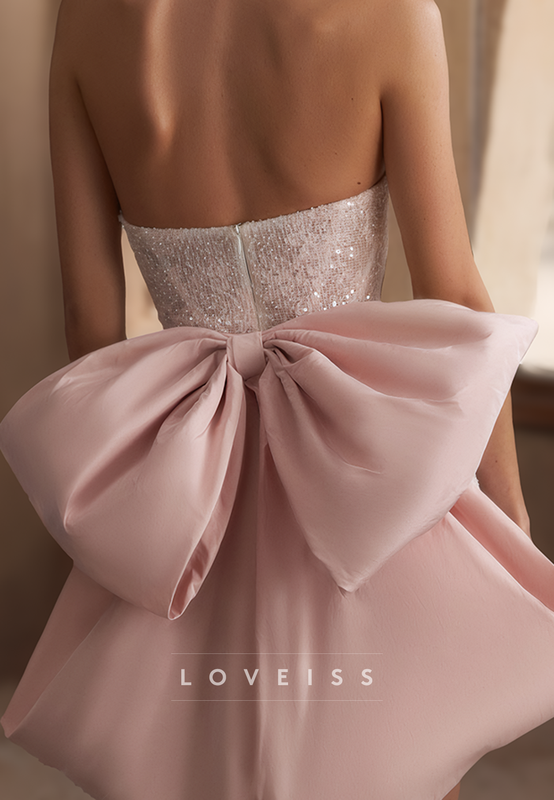 Sweetheart Strapless Appliques A-Line Beach Wedding Dress