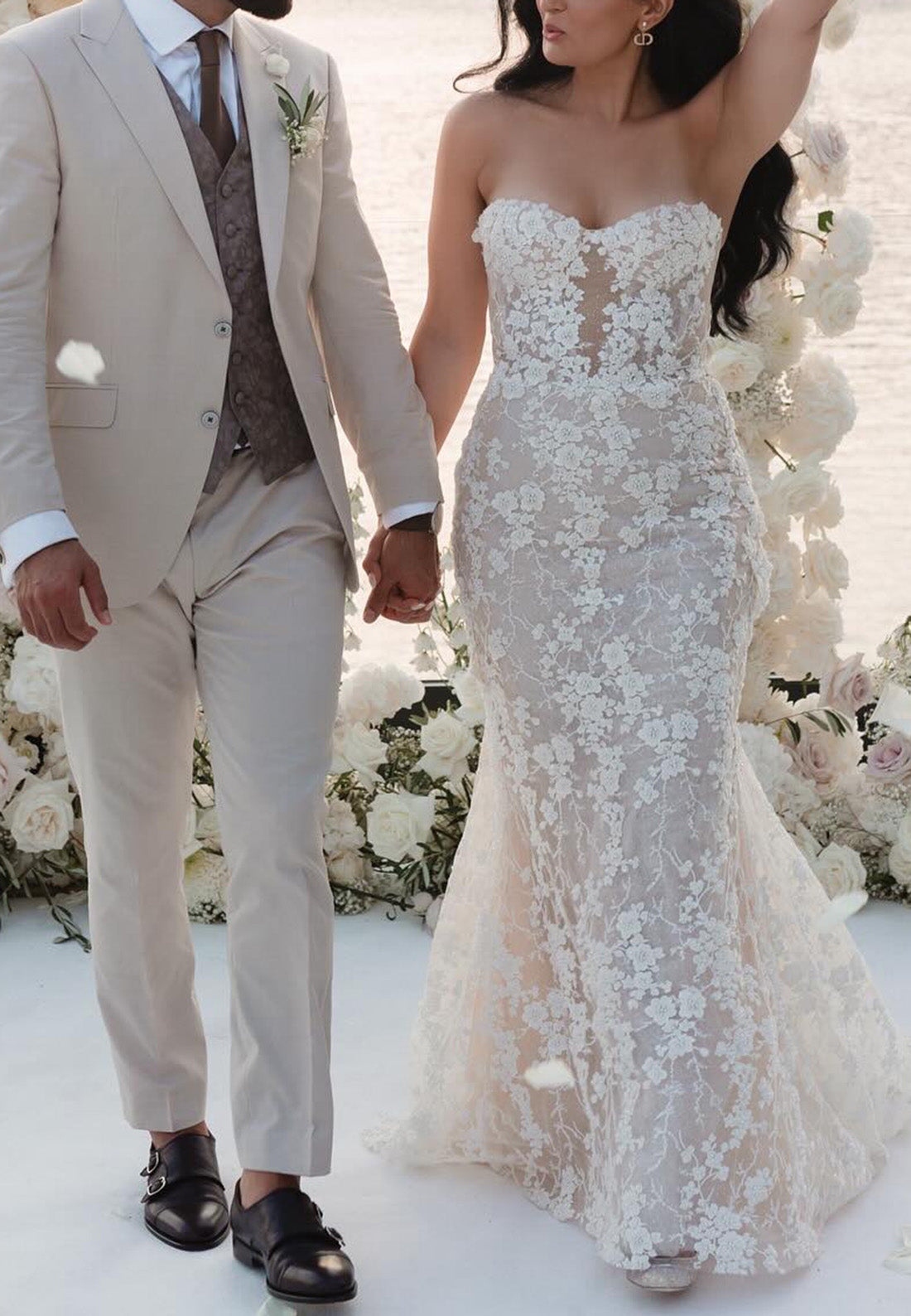 Sweetheart Strapless Floral Appliques Mermaid Wedding Dress