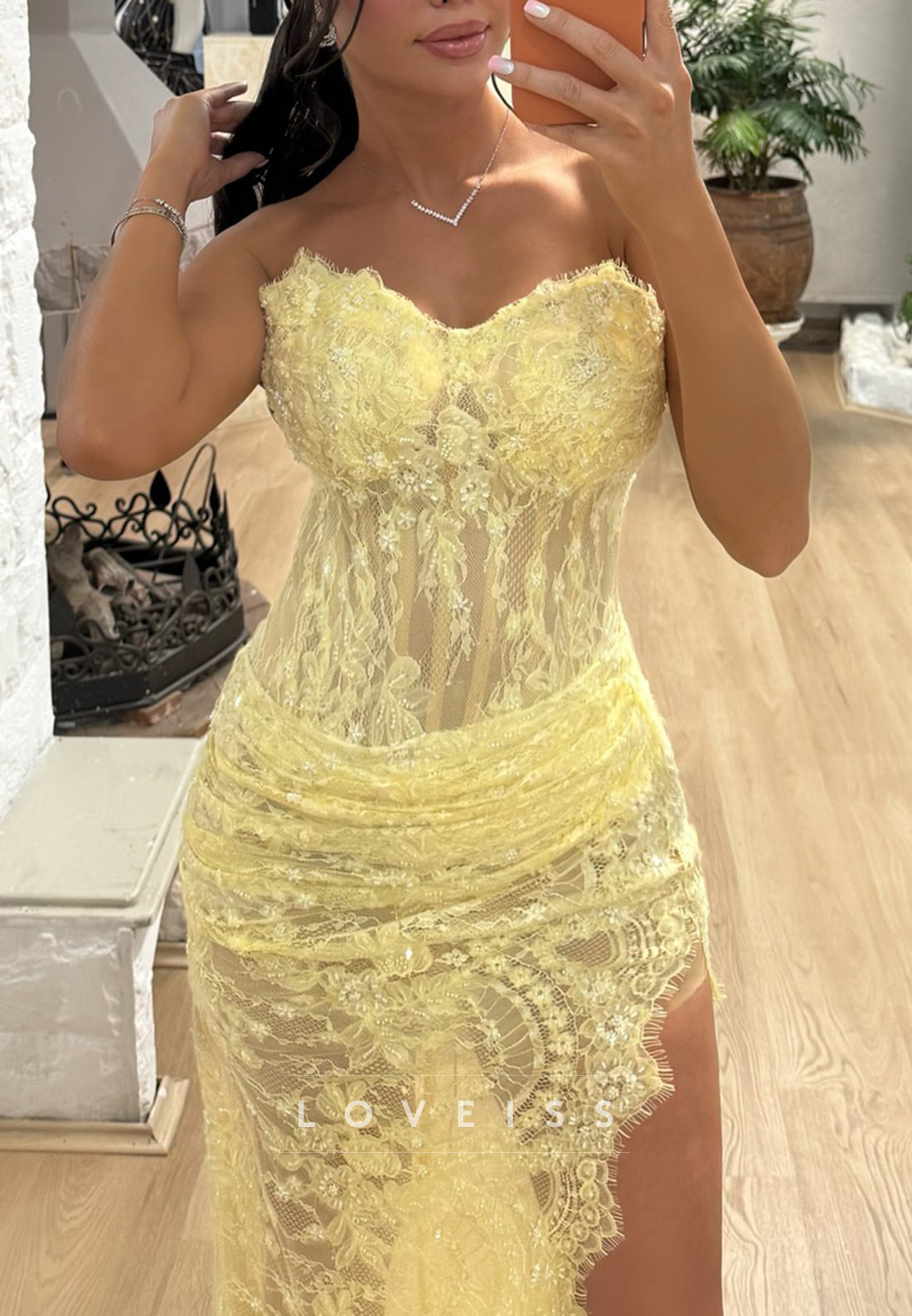 Sweetheart Strapless Lace Appliques Pleated Sheath Prom Dress