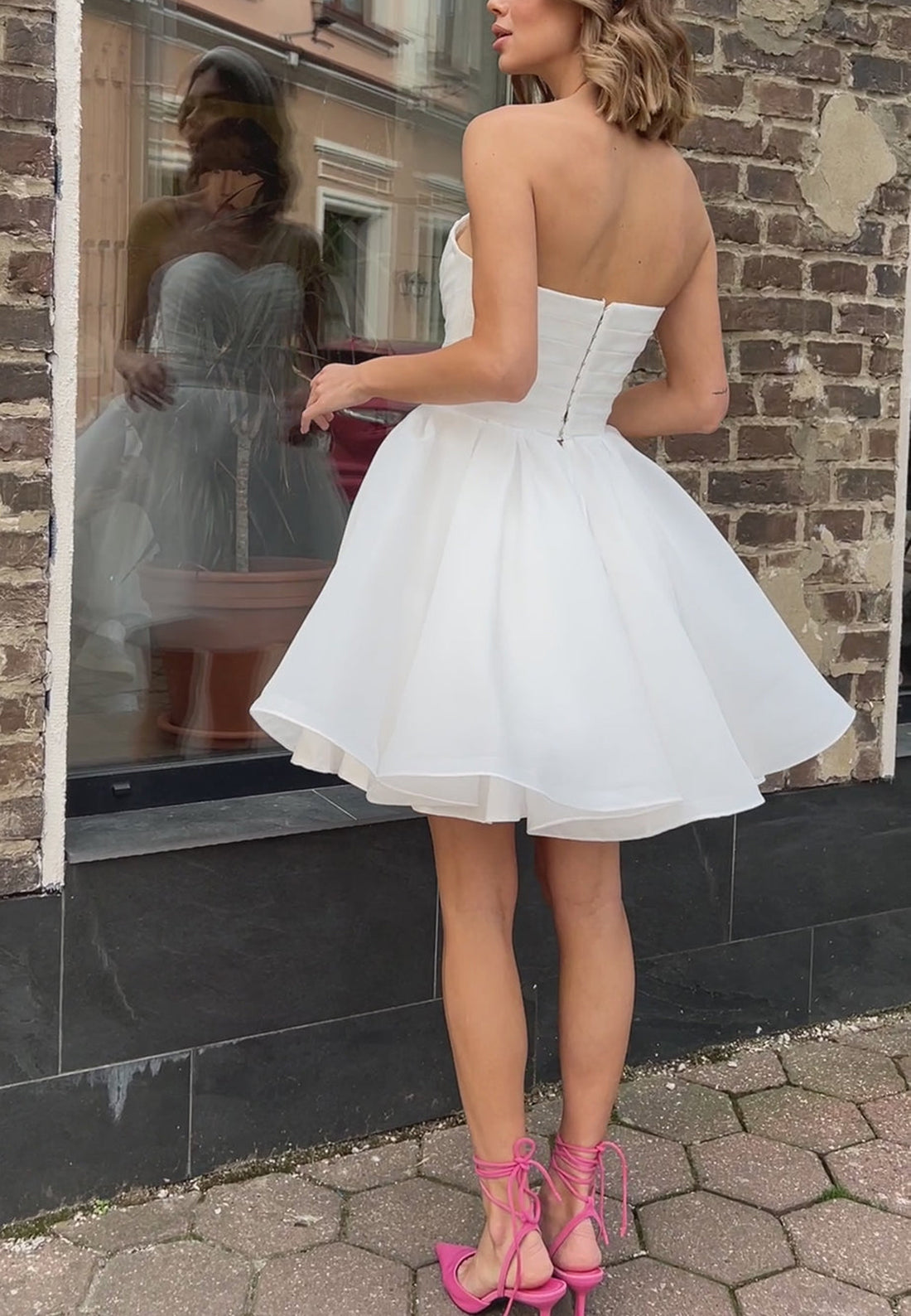 Sweetheart Strapless Pleated A-Line Short Beach Wedding Dress