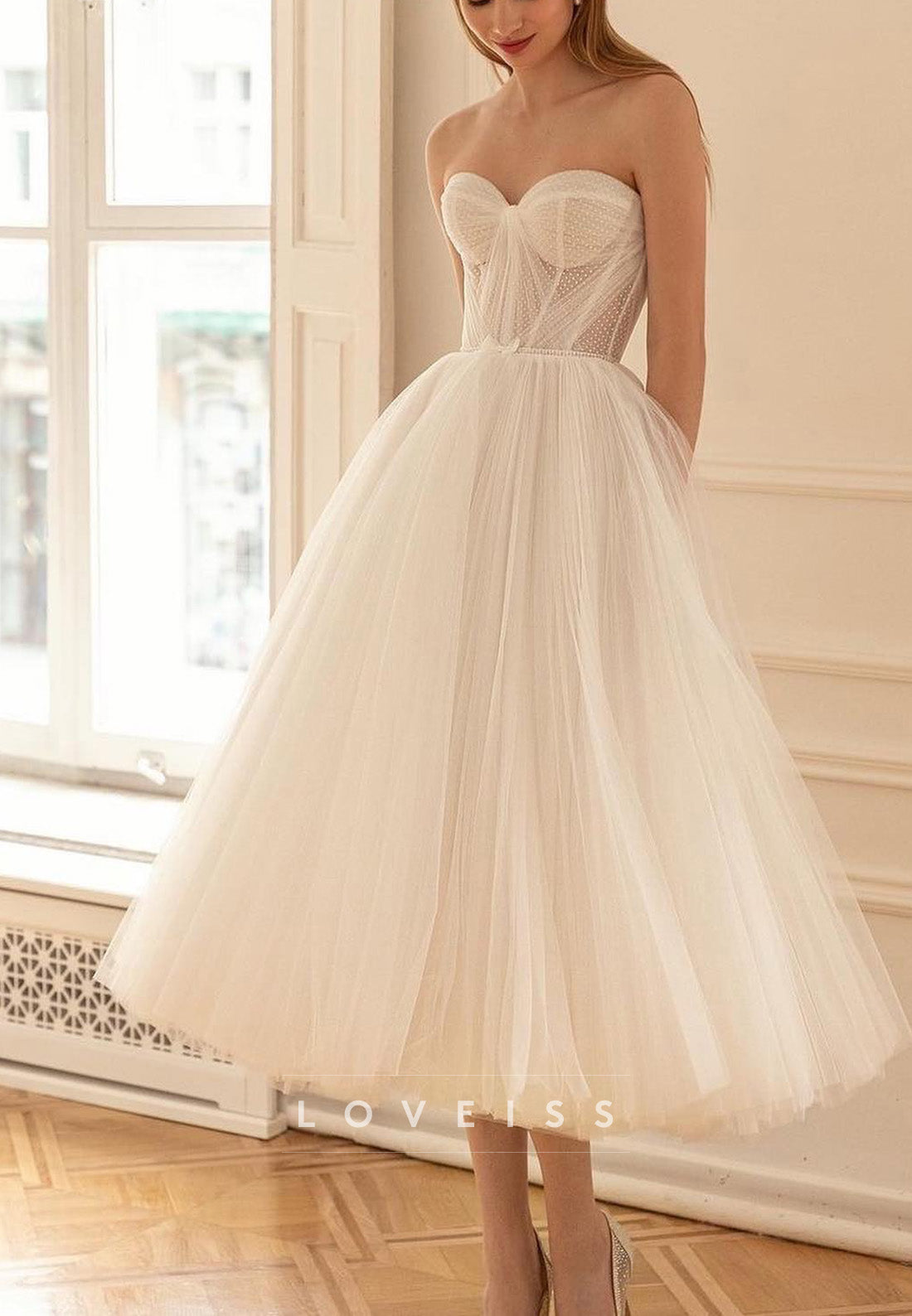 Sweetheart Strapless Tulle Pleated Midi A-Line Wedding Dress