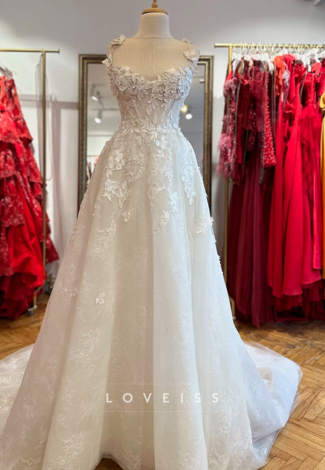 Sweetheart Straps Appliques A-Line Wedding Dress