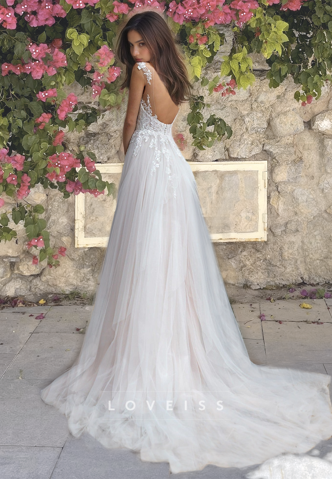 Sweetheart Straps Appliques Tulle A-Line Ball Gown Wedding Dress