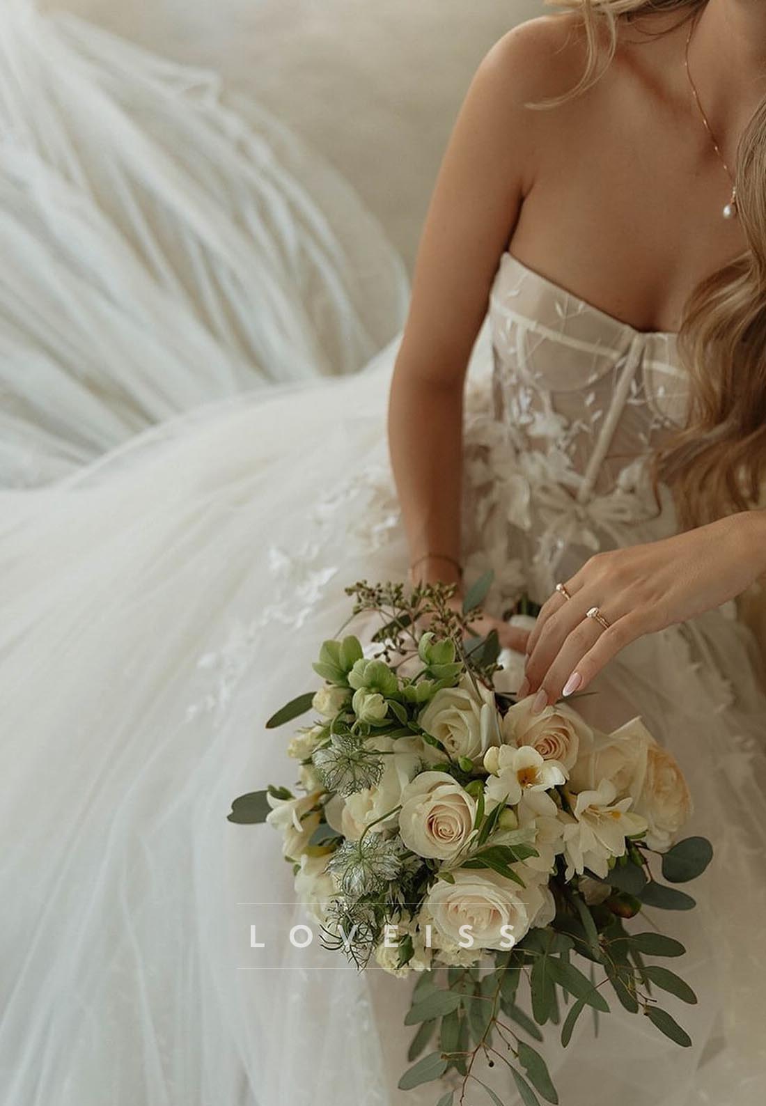 Sweetheart Tulle Appliques A--Line Wedding Dress
