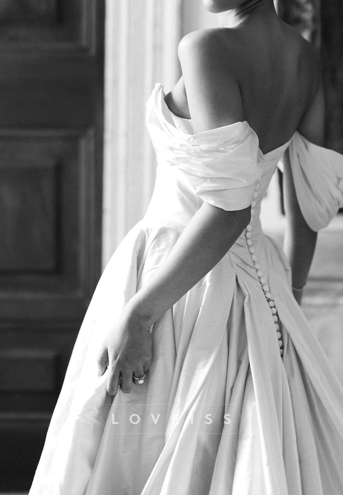 Sweetheart Satin Sleeveless Sleek Corset A-Line Wedding Dress