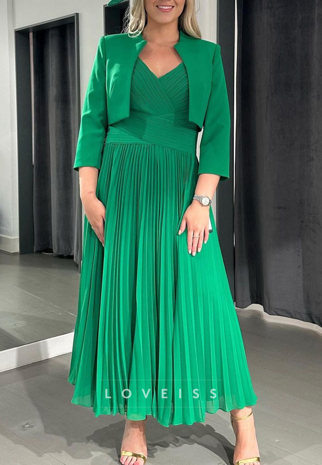 Two Piece V-Neck Pleated A-Line Mother of Bride Dress