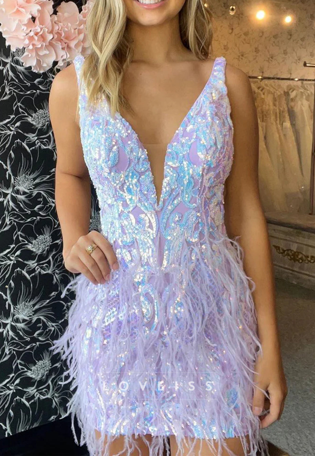 V-Neck Appliques Feathered Sheath Party Homecoming Dress