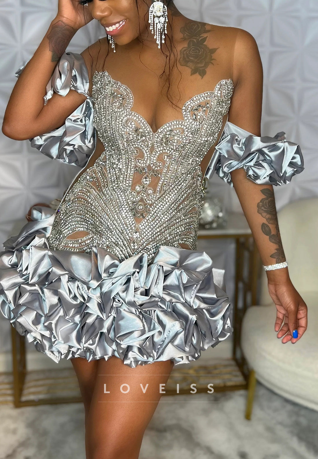 V-Neck Beaded Ruffled Sheath Party Homecoming Dress for Black Girls