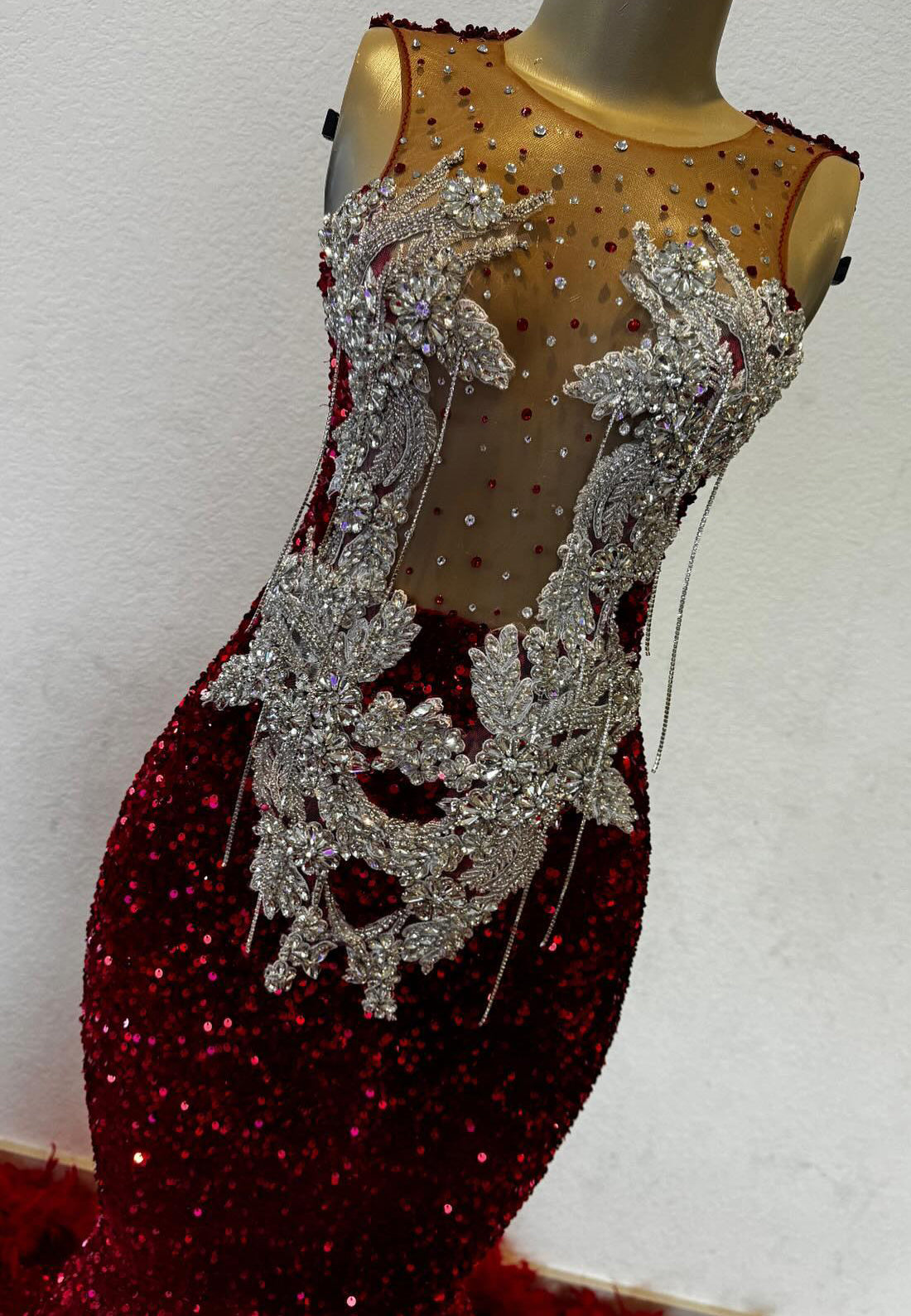 V-Neck Beaded Sequins Feathered Sparkly Mermaid Prom Dress for Black Girls