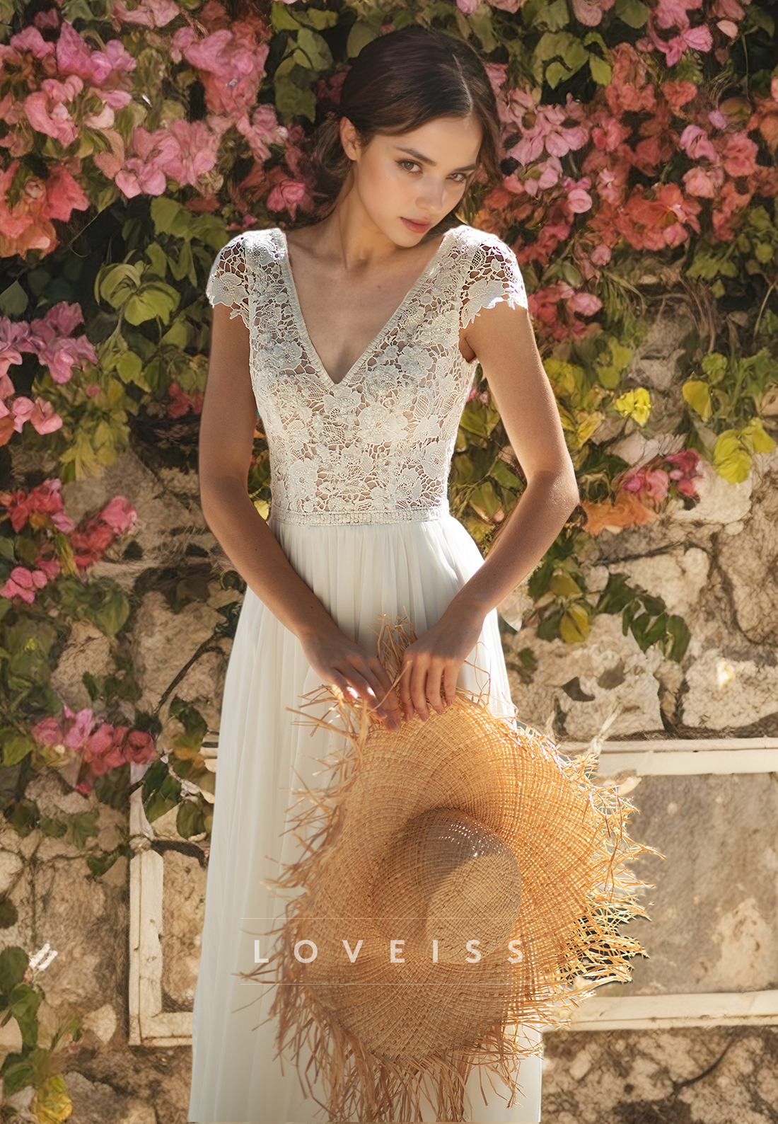 V-Neck Cap Sleeves Appliques Chiffon A-Line Beach Wedding Dress