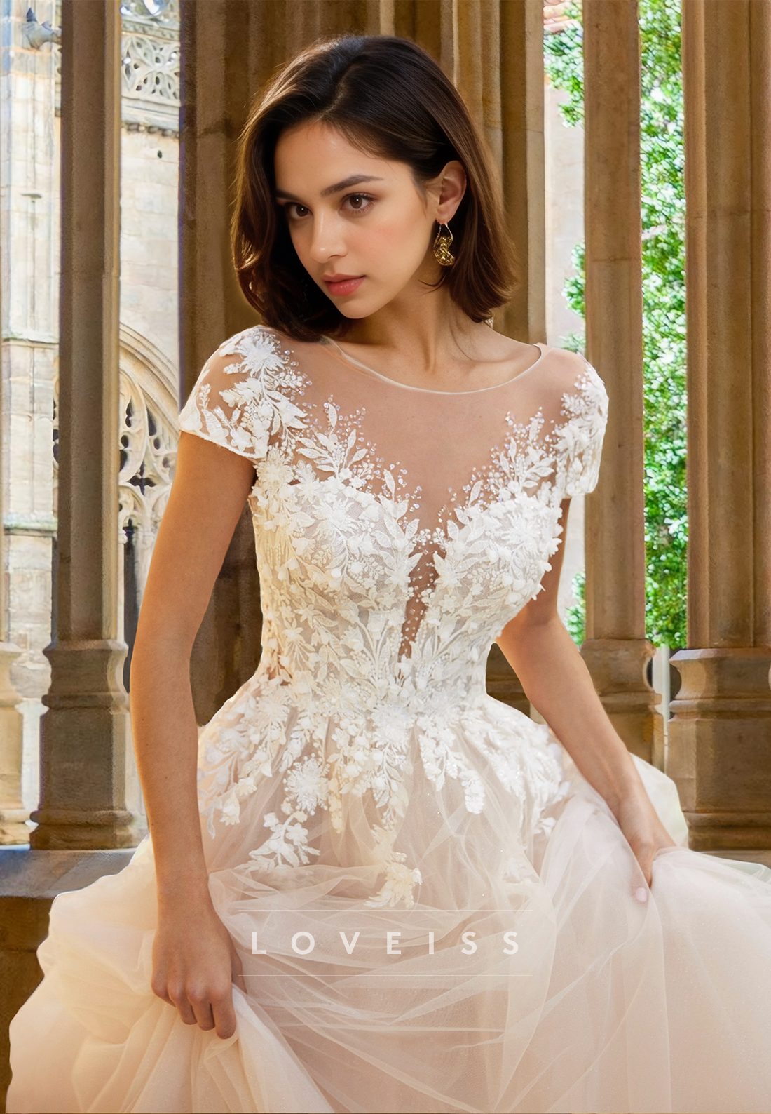 V-Neck Cap Sleeves Floral Appliques Tulle A-Line Beach Wedding Dress