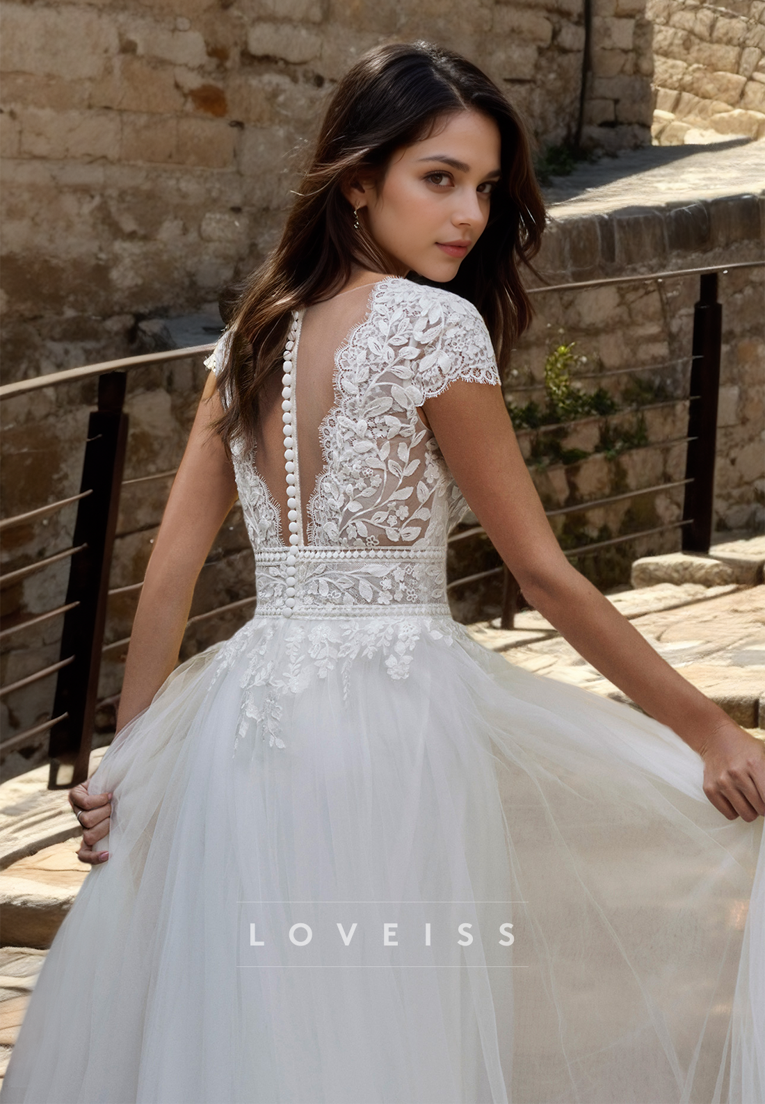 V-Neck Cap Sleeves Lace Appliques Tulle A-Line Wedding Dress