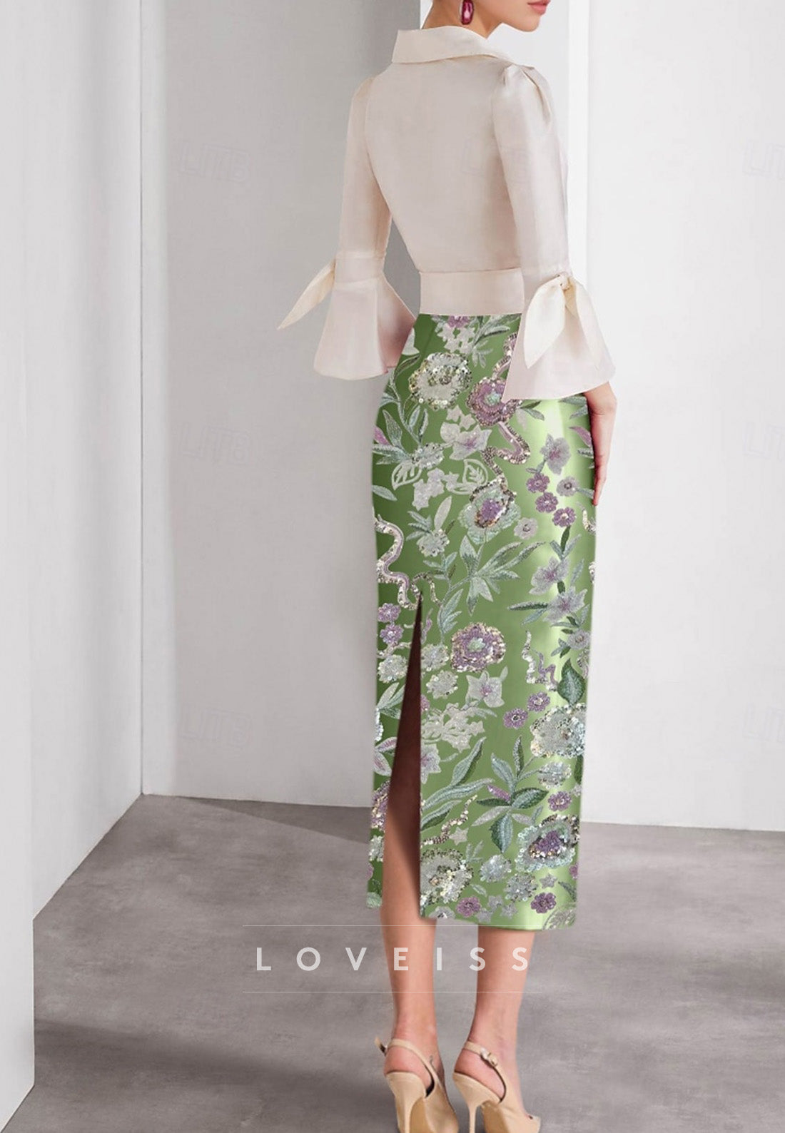 V-Neck Floral Appliques Long Sleeves Sheath Mother of Bride Dress