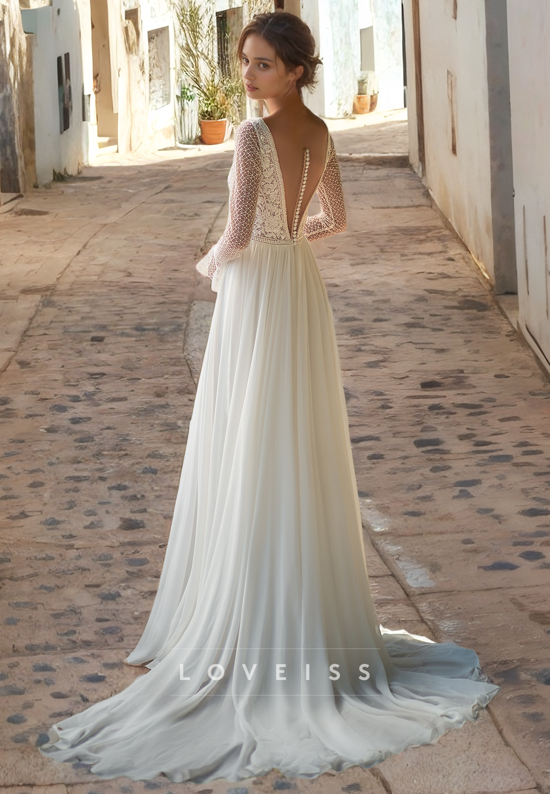 V-Neck Long Sleeves Appliques Chiffon A-Line Beach Wedding Dress