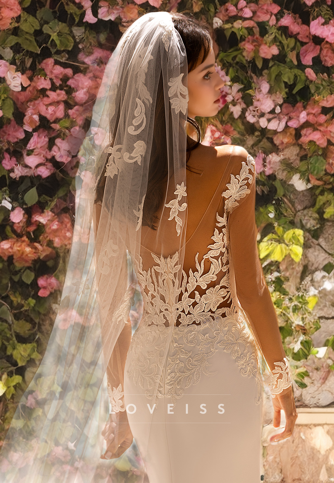 V-Neck Long Sleeves Appliques Mermaid Beach Wedding Dress