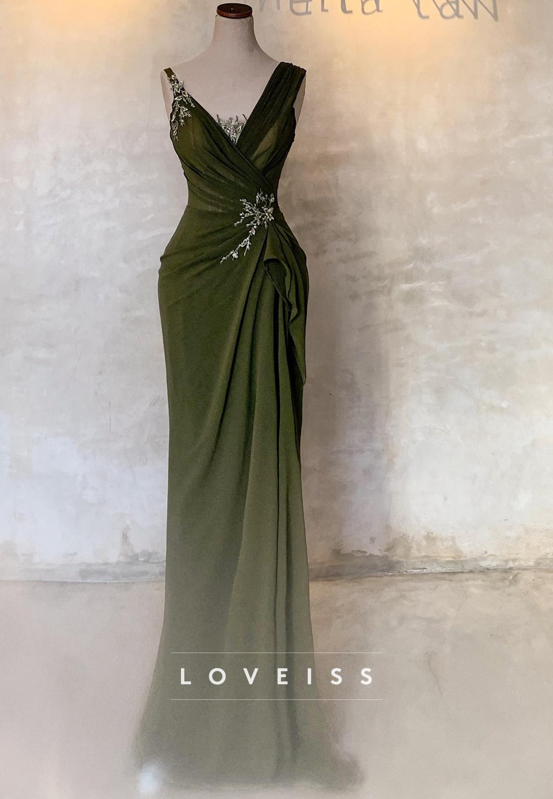 V-Neck Long Sleeves Appliques Ruched Sheath Formal Dress