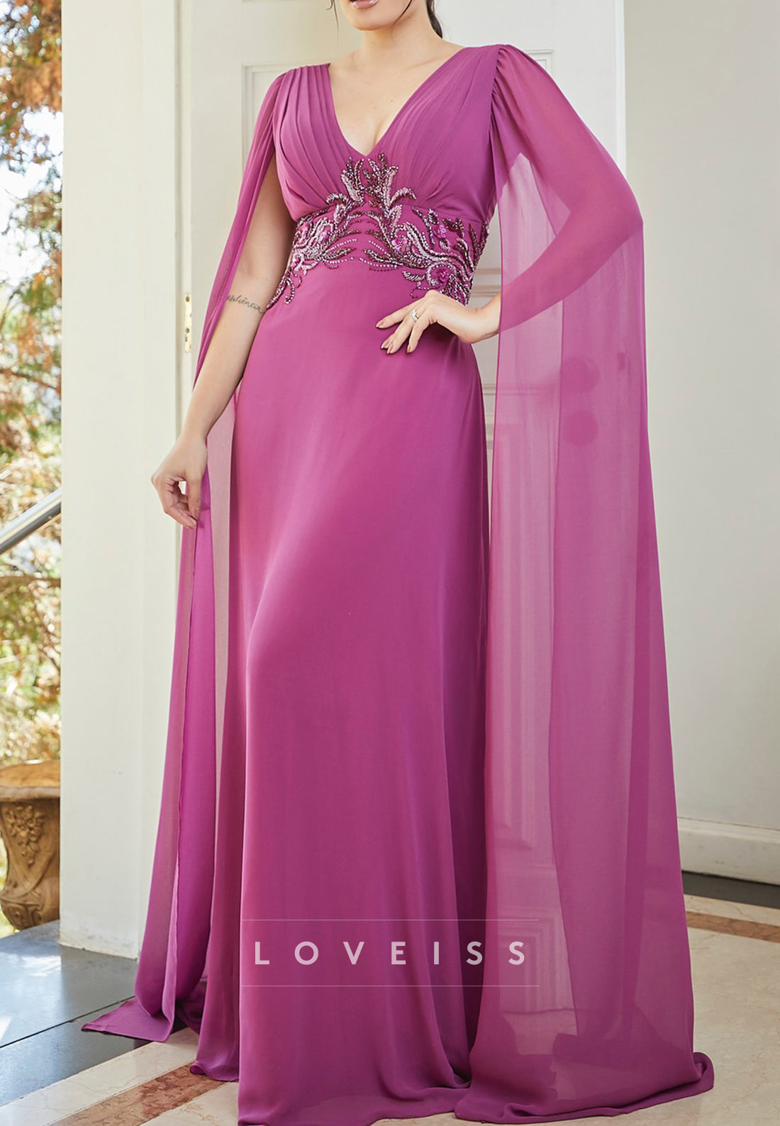 V-Neck Long Sleeves Chiffon Appliques Sheath Mother of Bride Dress