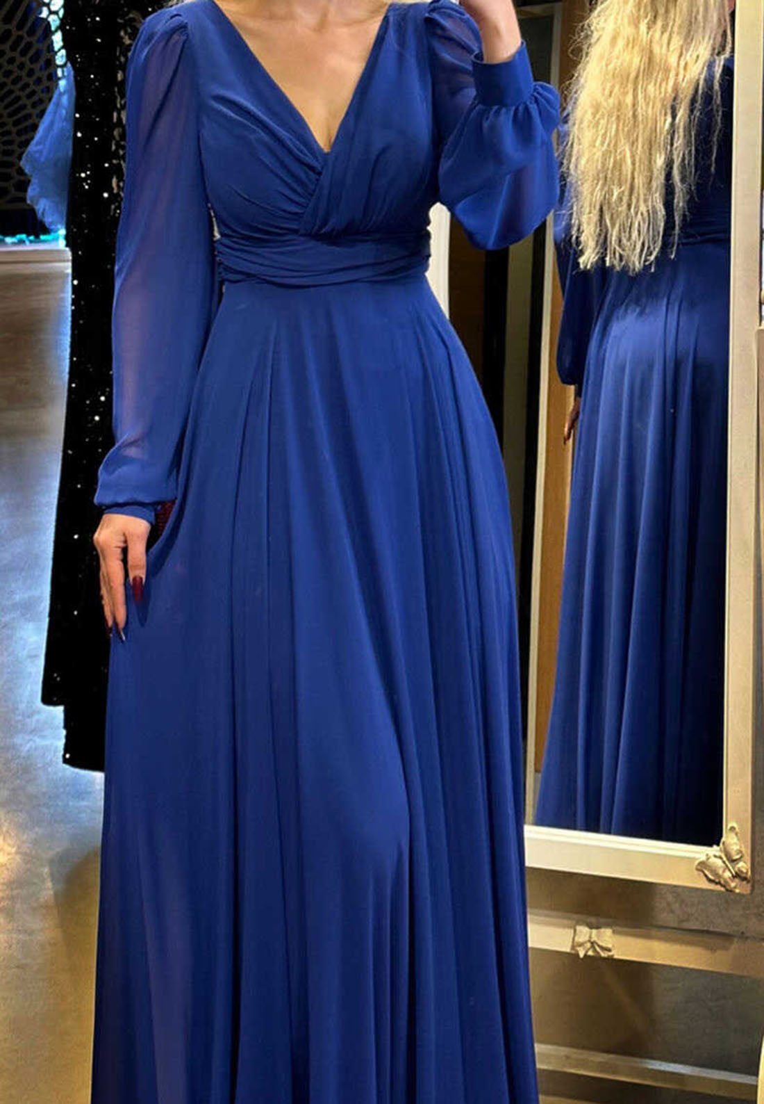 V-Neck Long Sleeves Chiffon Pleated A-Line Mother of Bride Dress