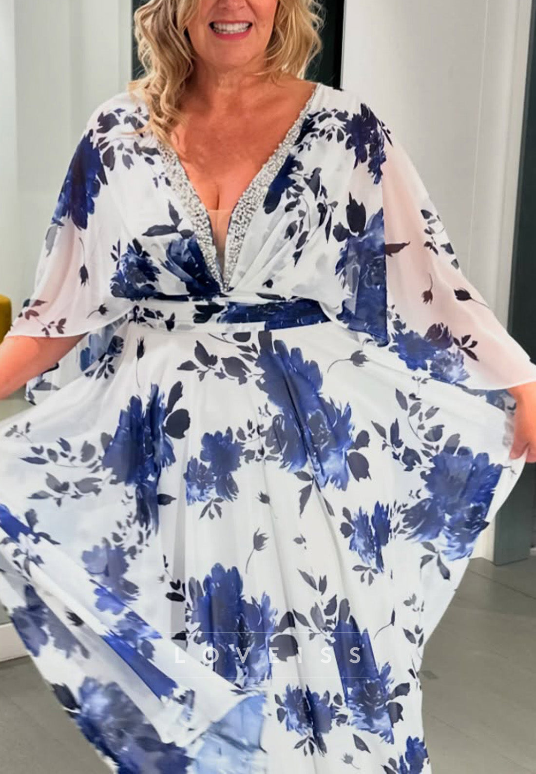 V-Neck Long Sleeves Floral Printed Chiffon A-Line Mother of Briide Dress